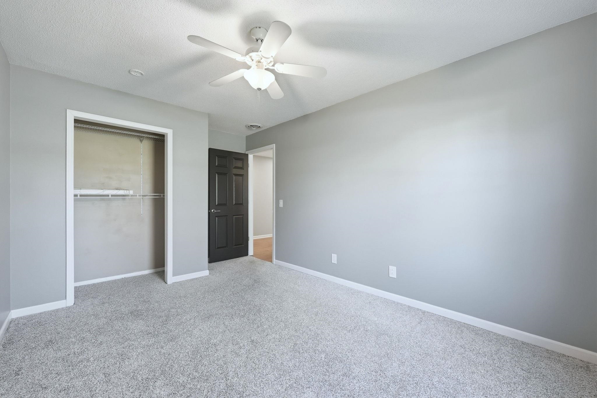 2438 S Woodland Trail