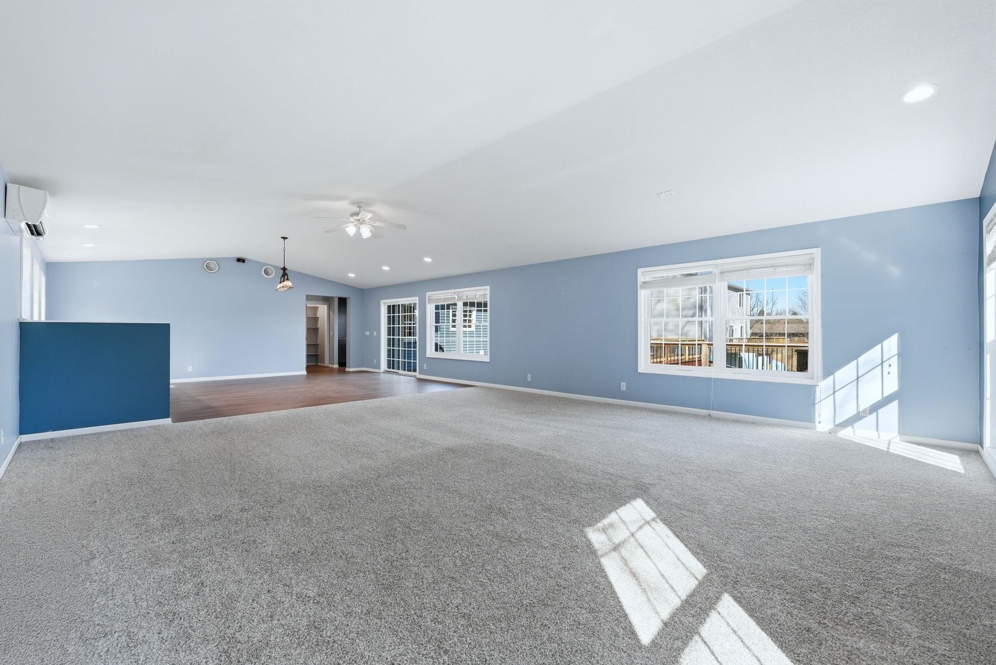 2438 S Woodland Trail