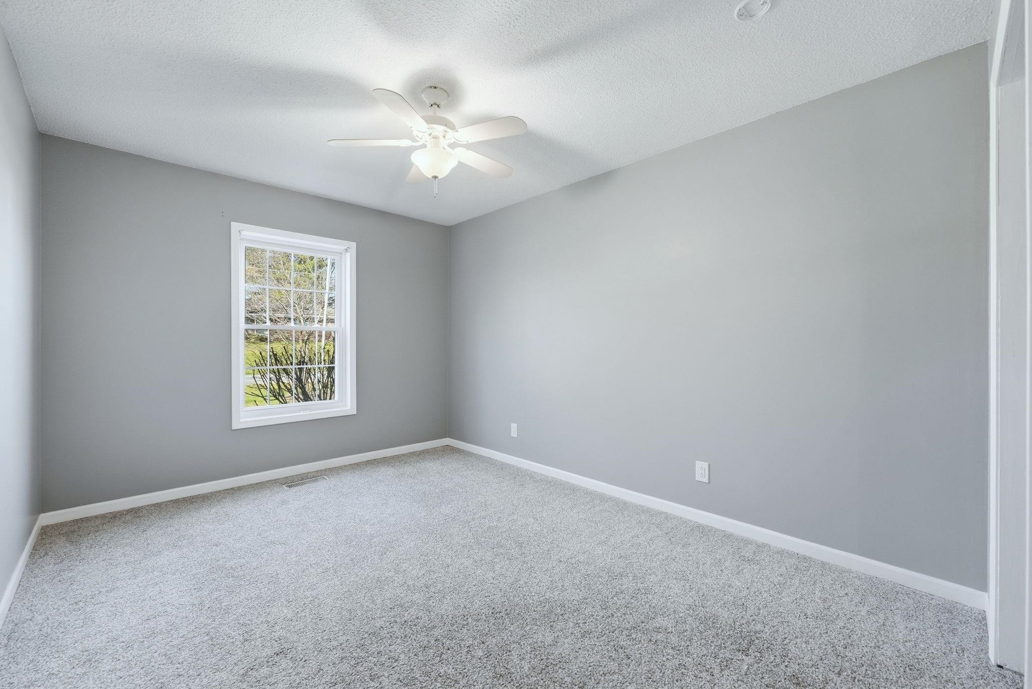 2438 S Woodland Trail