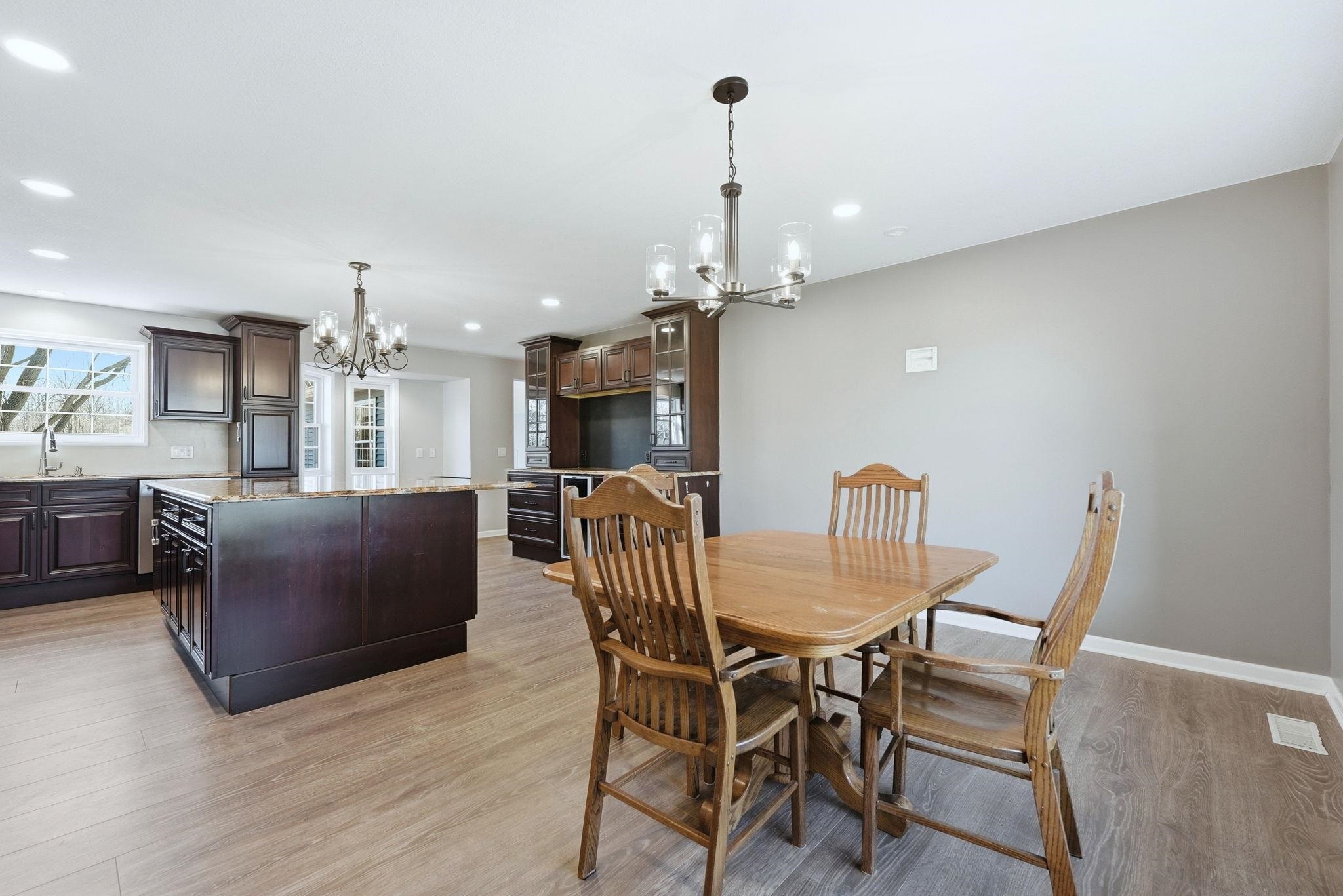 2438 S Woodland Trail