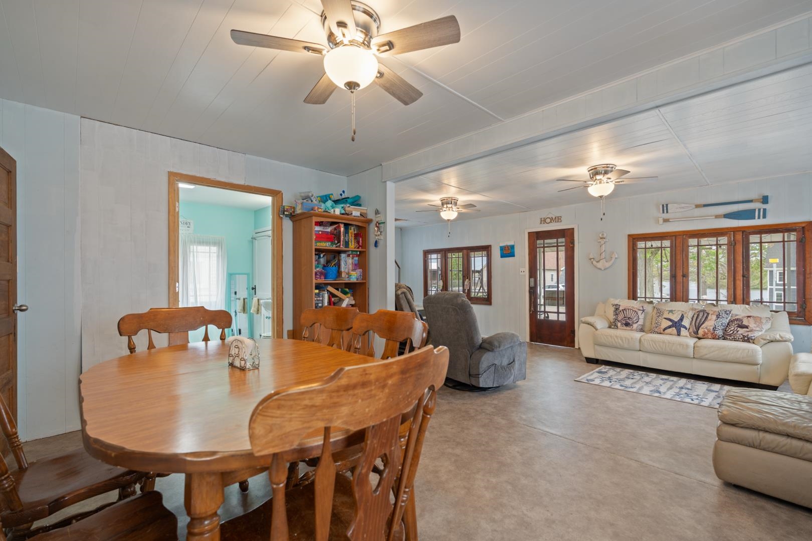 8538 E Wesley Lane