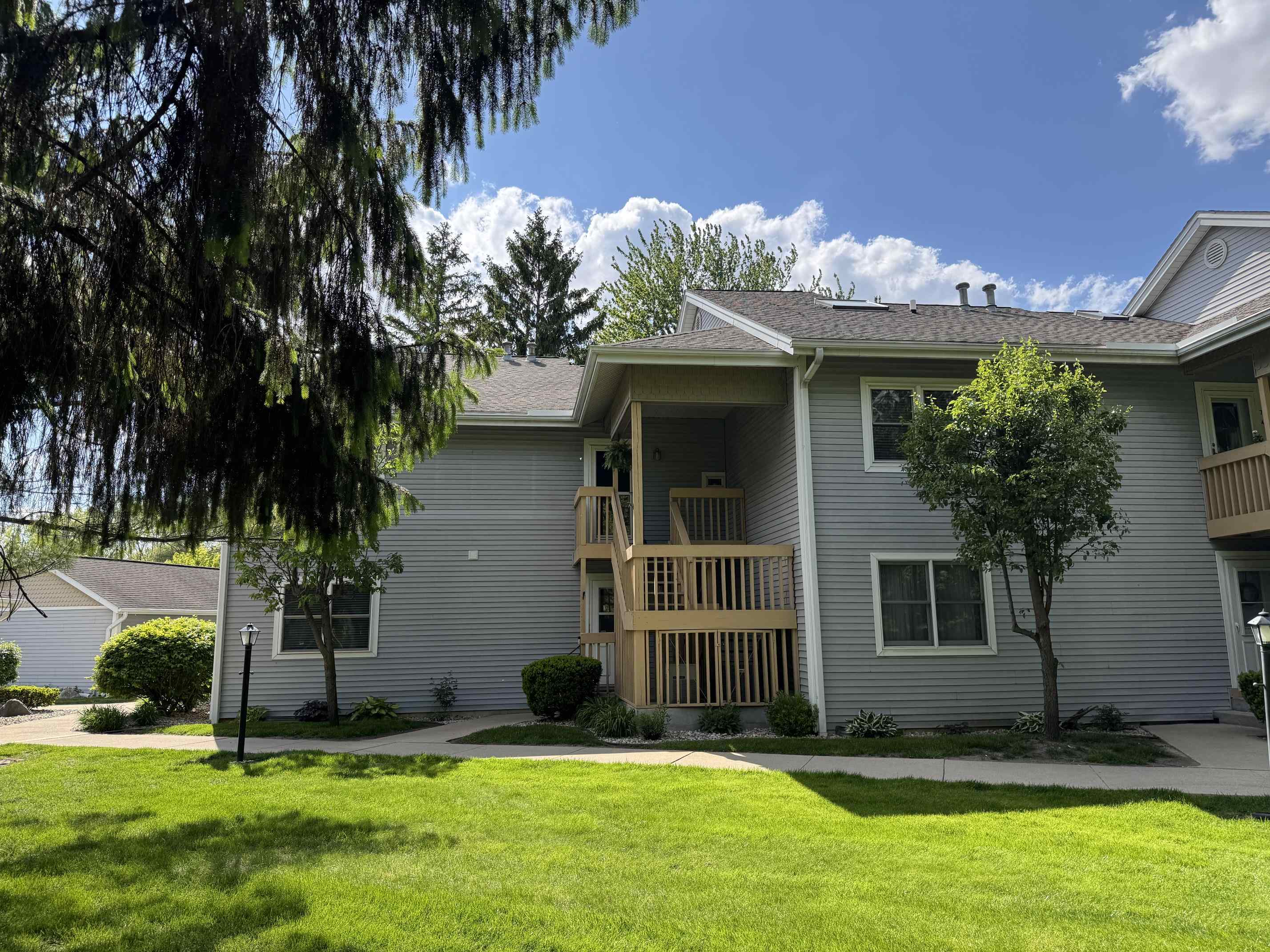 800 E Arthur Street Unit: 1A