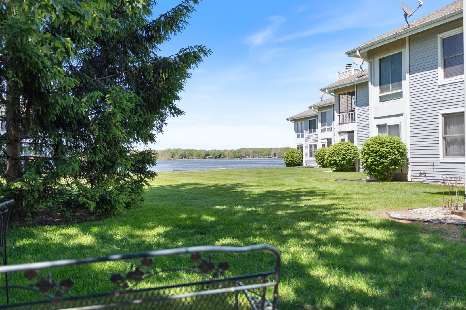800 E Arthur Street Unit: 1A