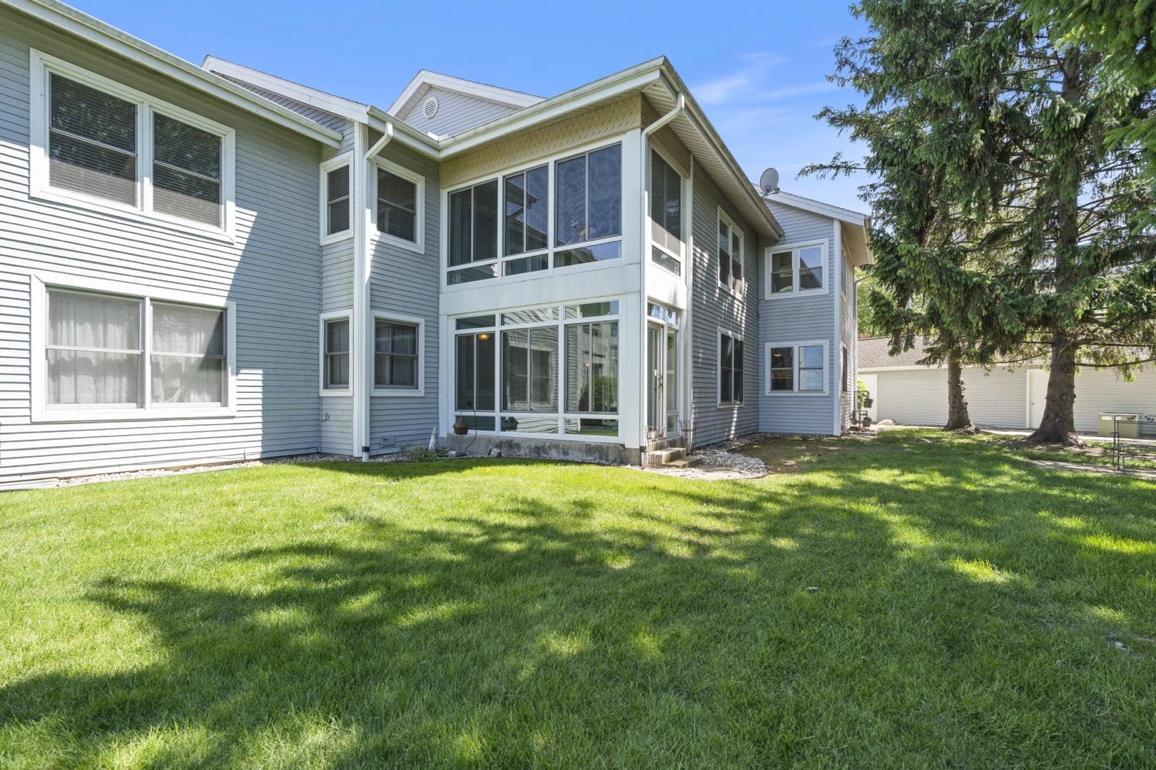 800 E Arthur Street Unit: 1A