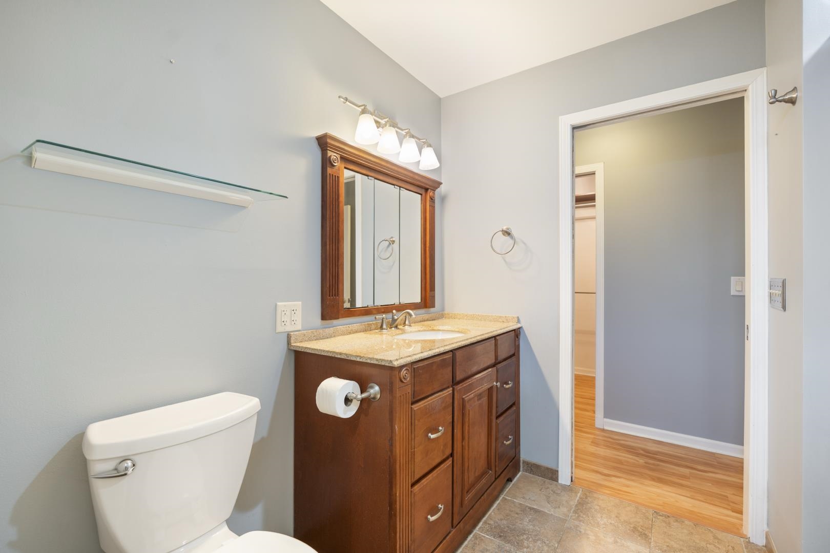 800 E Arthur Street Unit: 1A