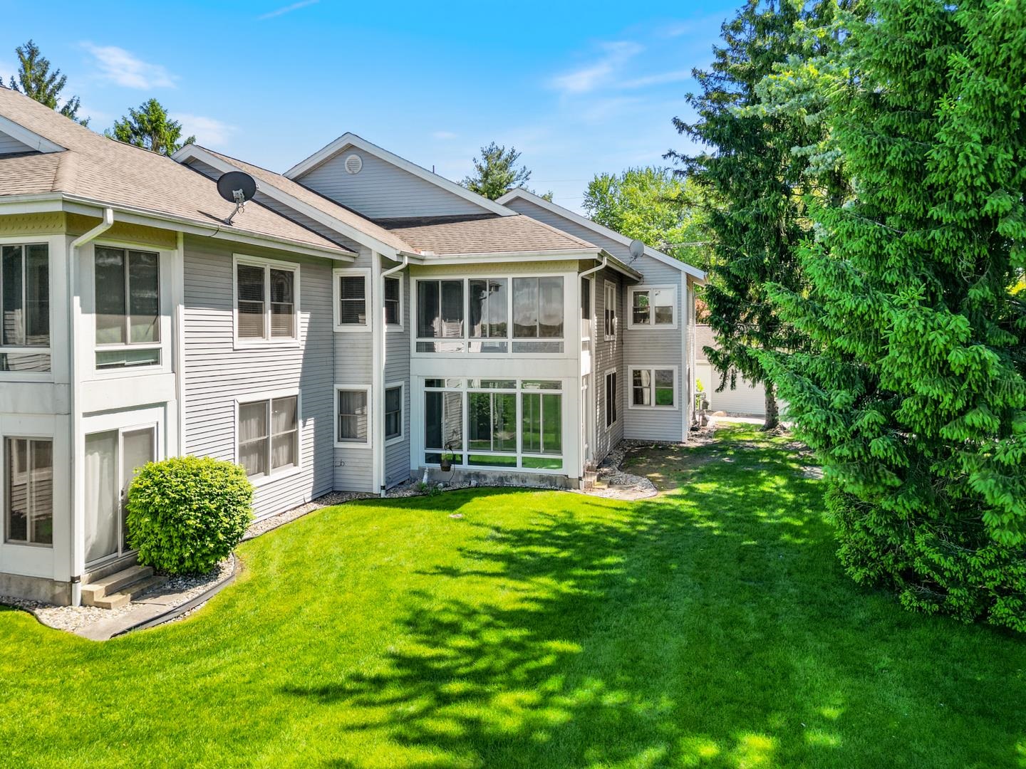 800 E Arthur Street Unit: 1A