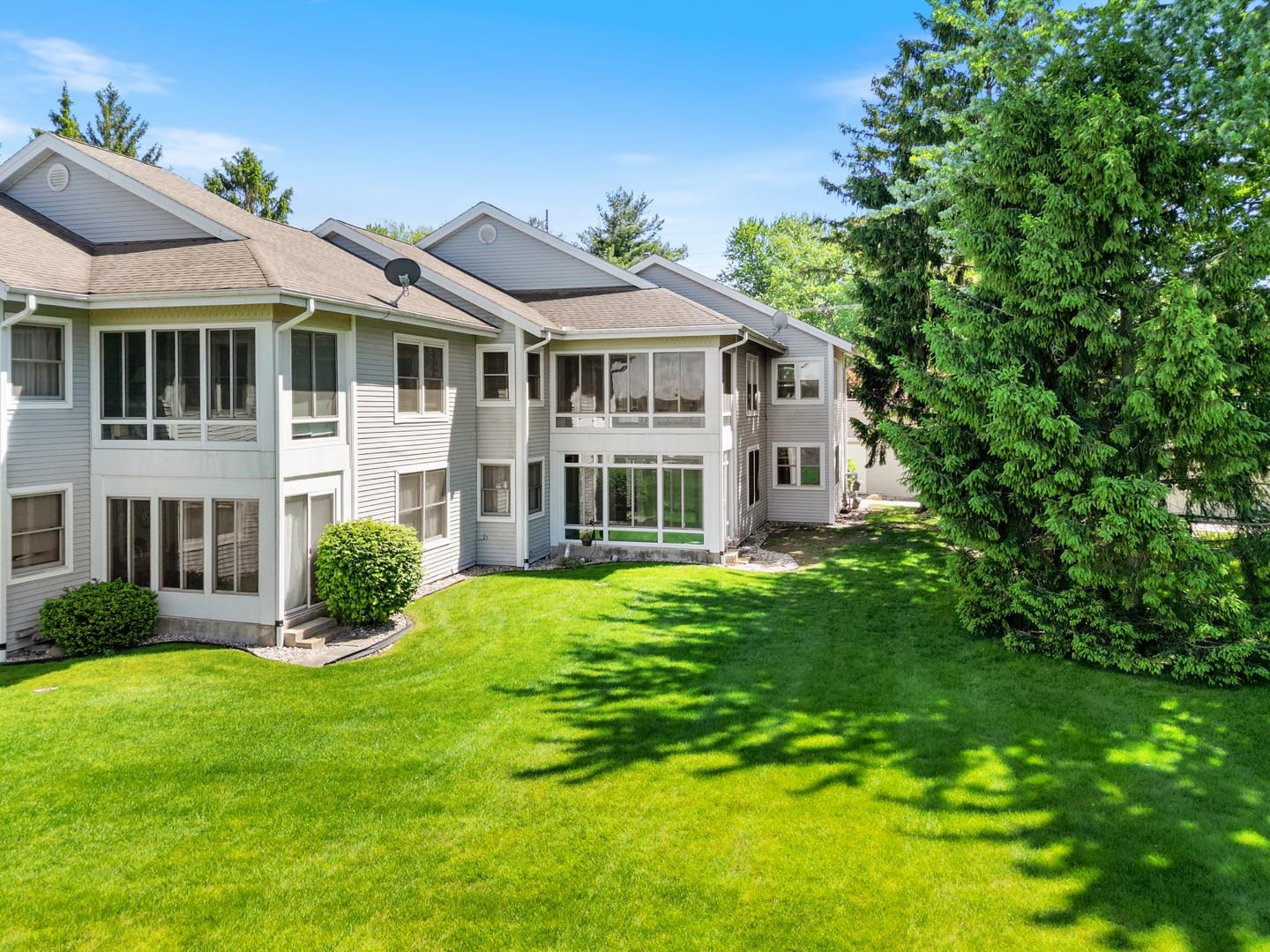800 E Arthur Street Unit: 1A