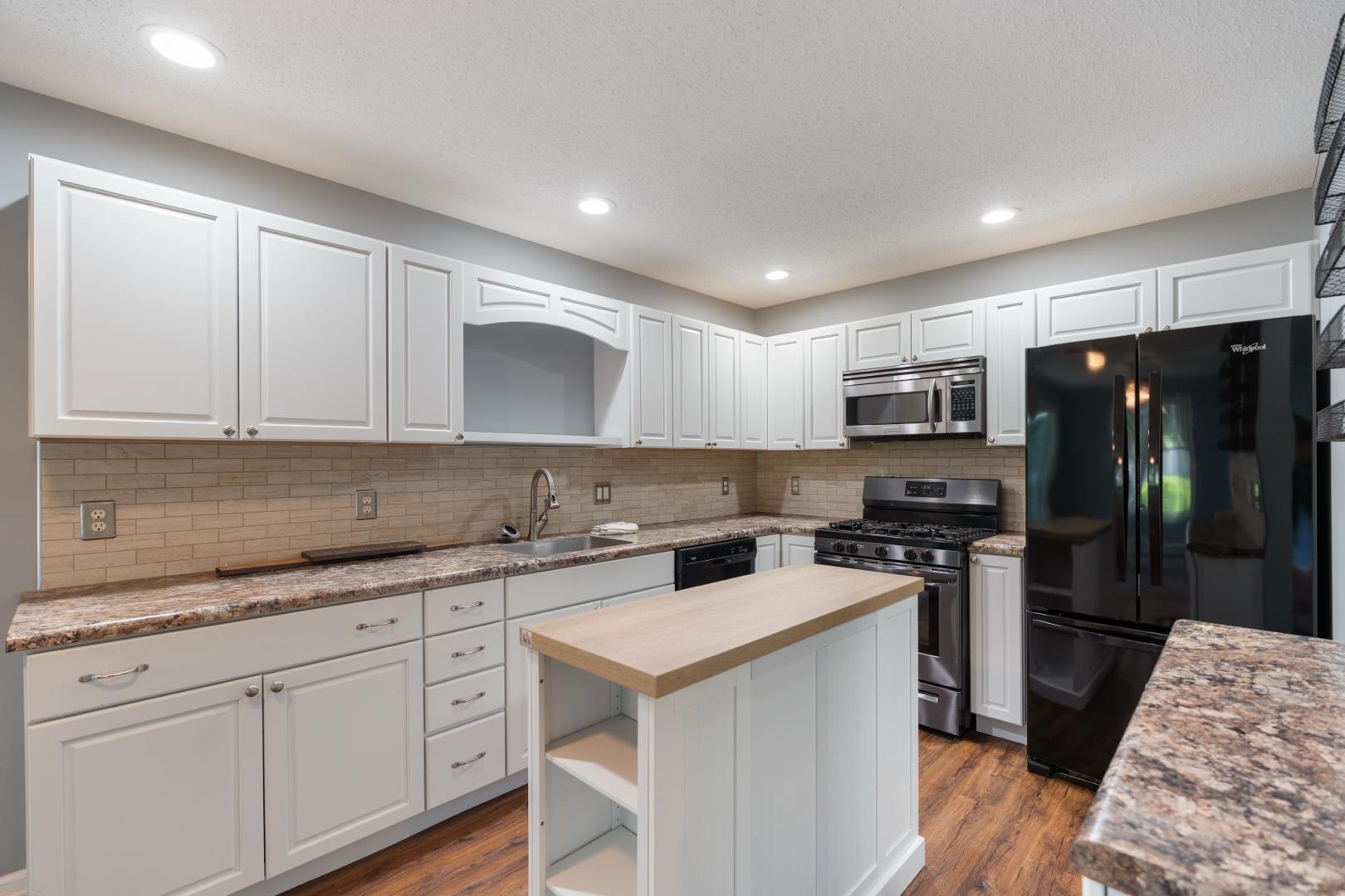 800 E Arthur Street Unit: 1A