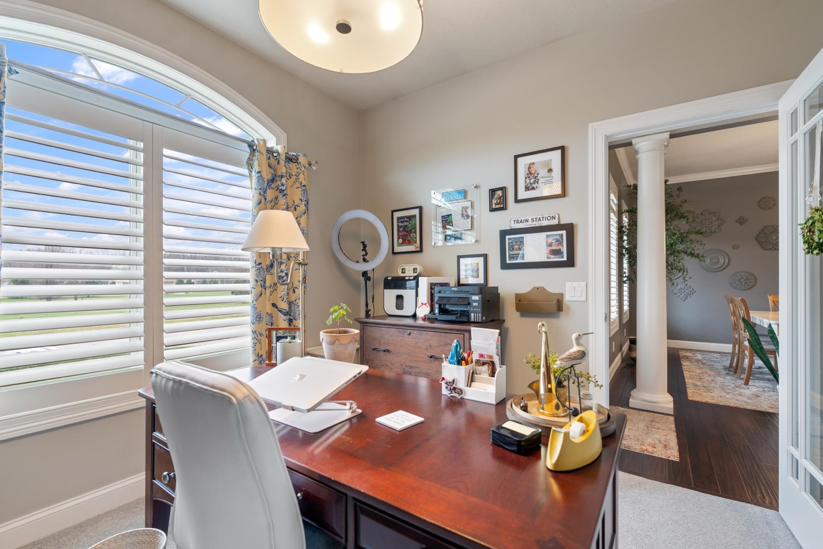 133 E Barrington Place