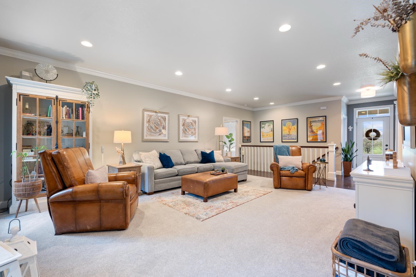 133 E Barrington Place