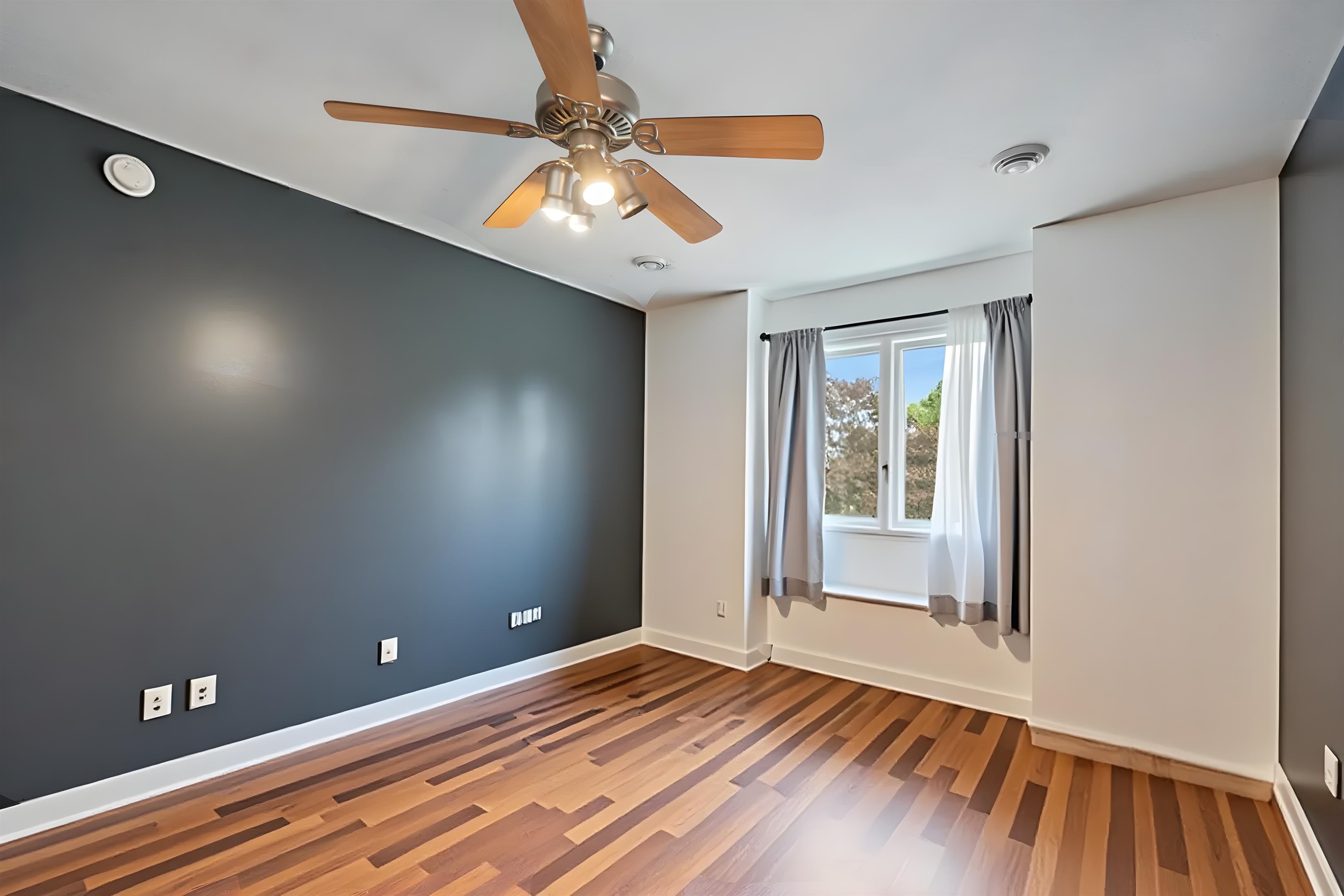 5185 Sawgrass Lane