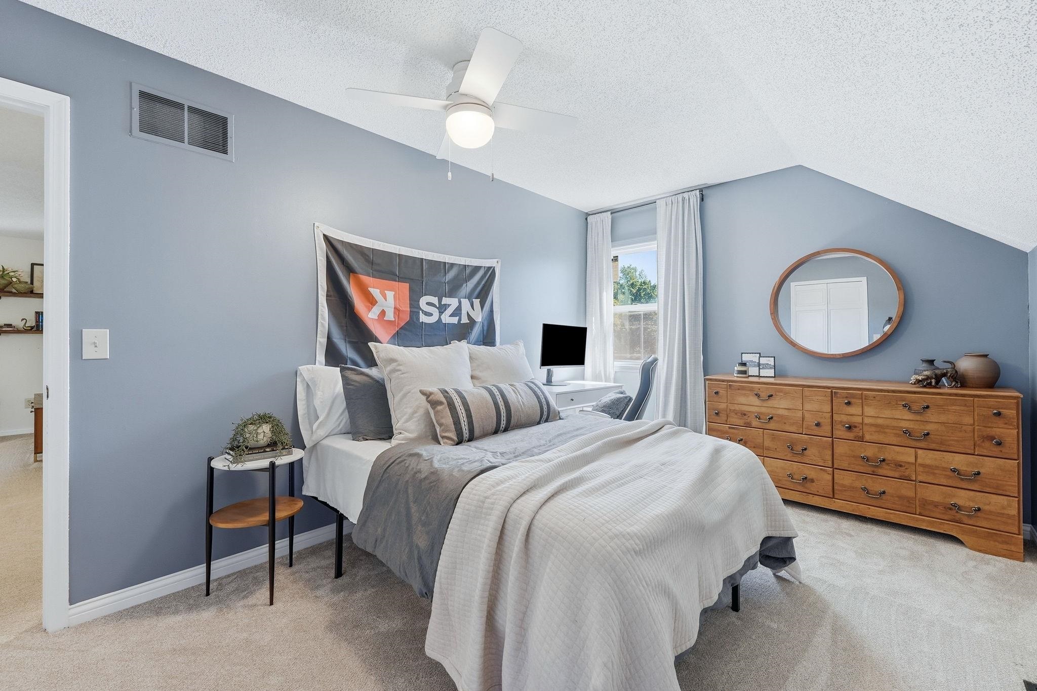 10412 Sun Hollow Place