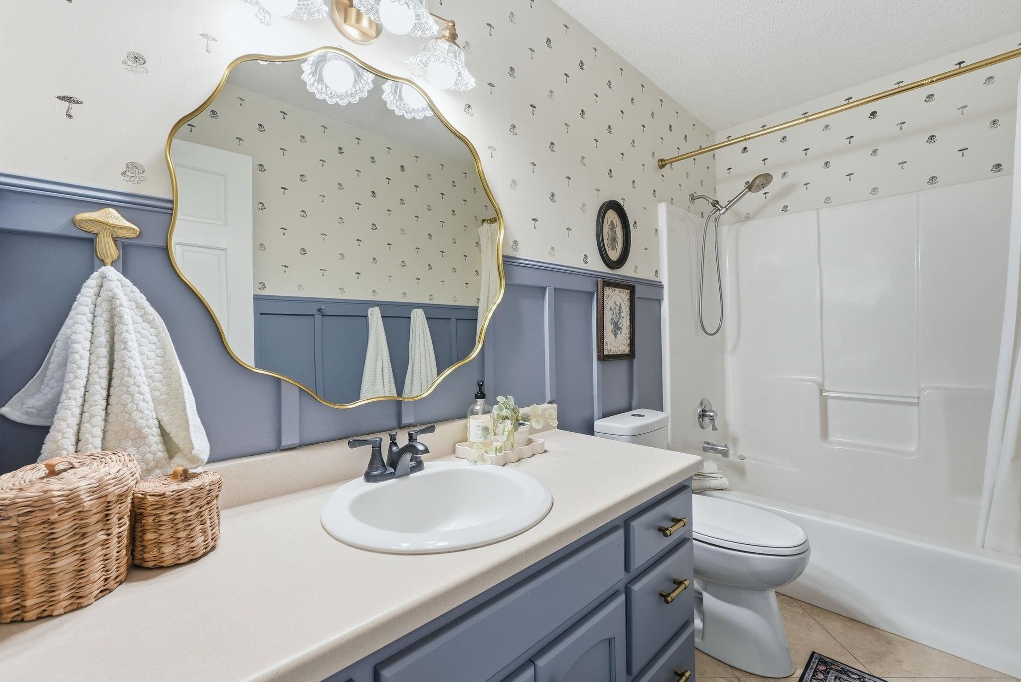 10412 Sun Hollow Place