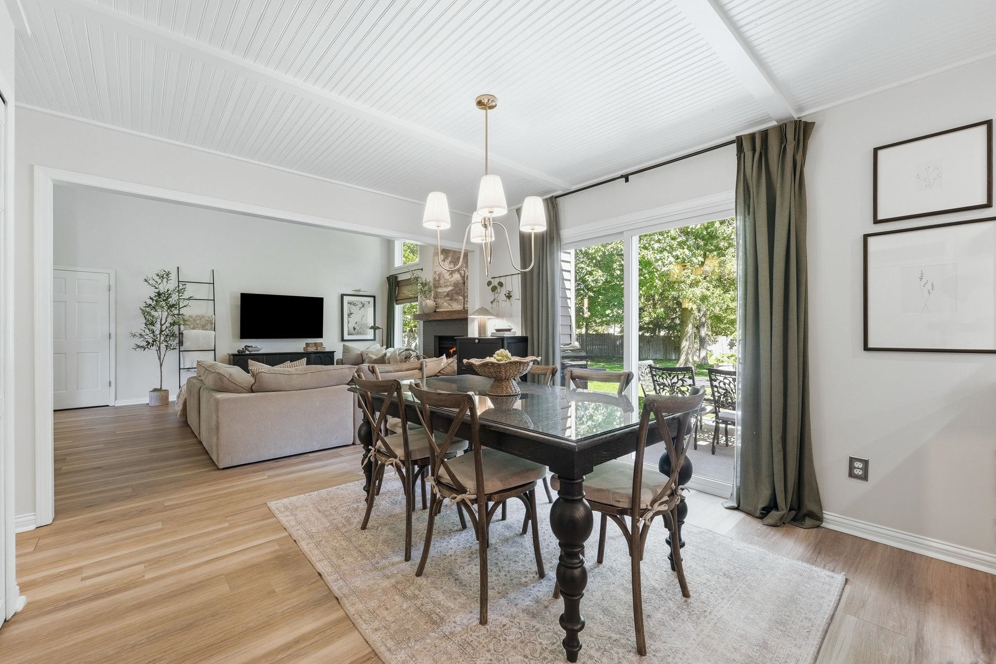 10412 Sun Hollow Place
