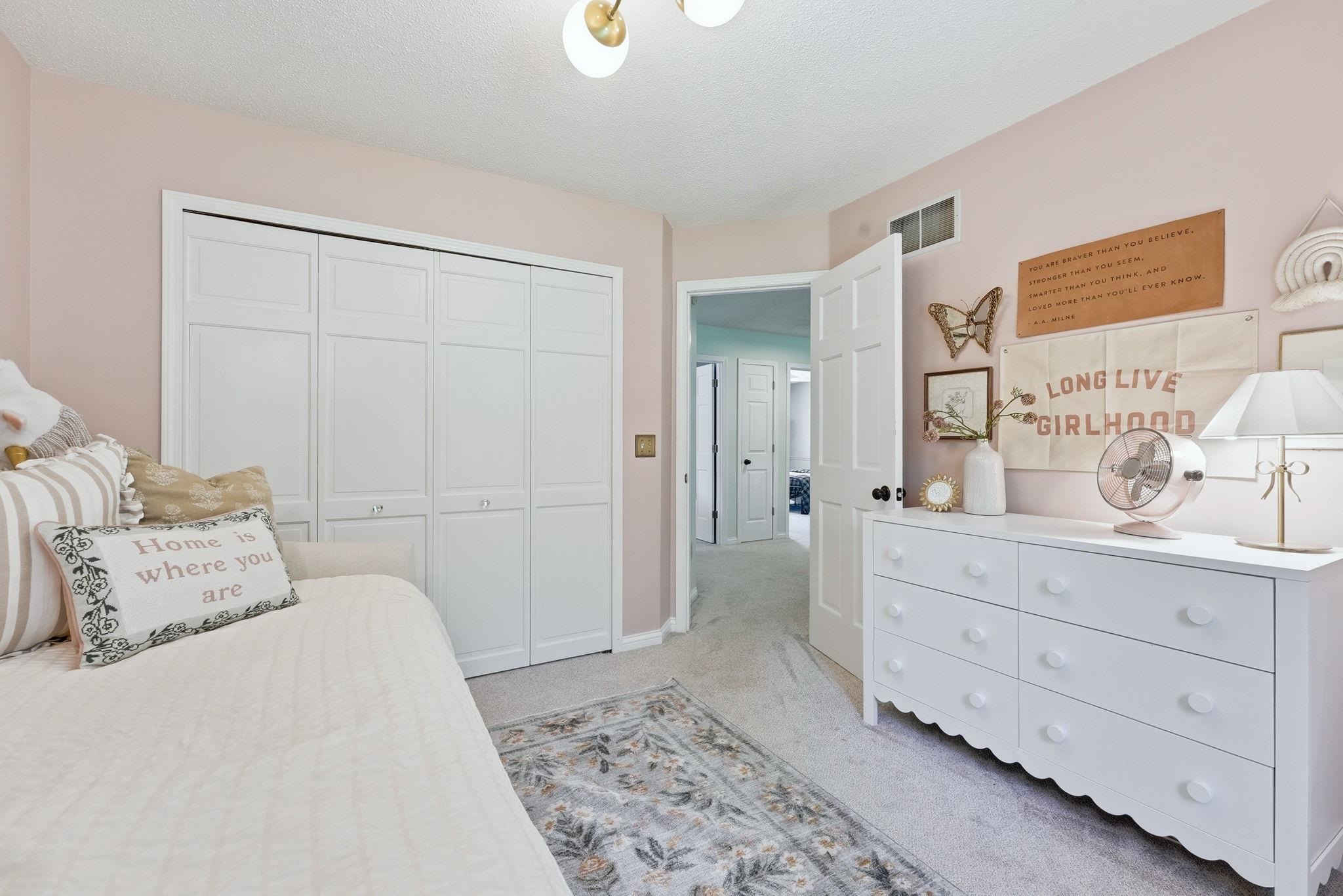 10412 Sun Hollow Place