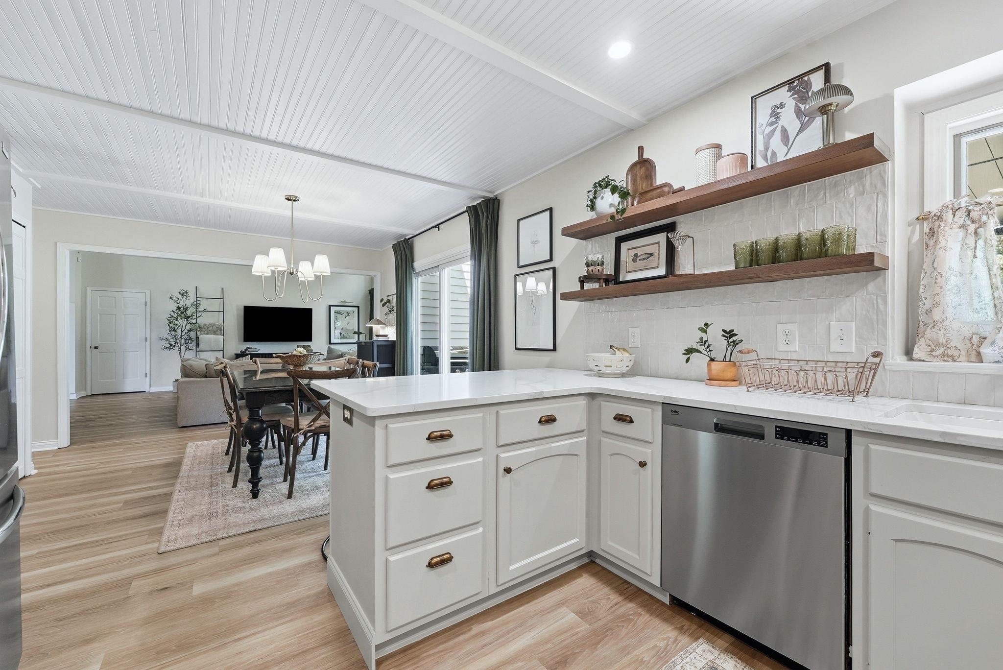 10412 Sun Hollow Place