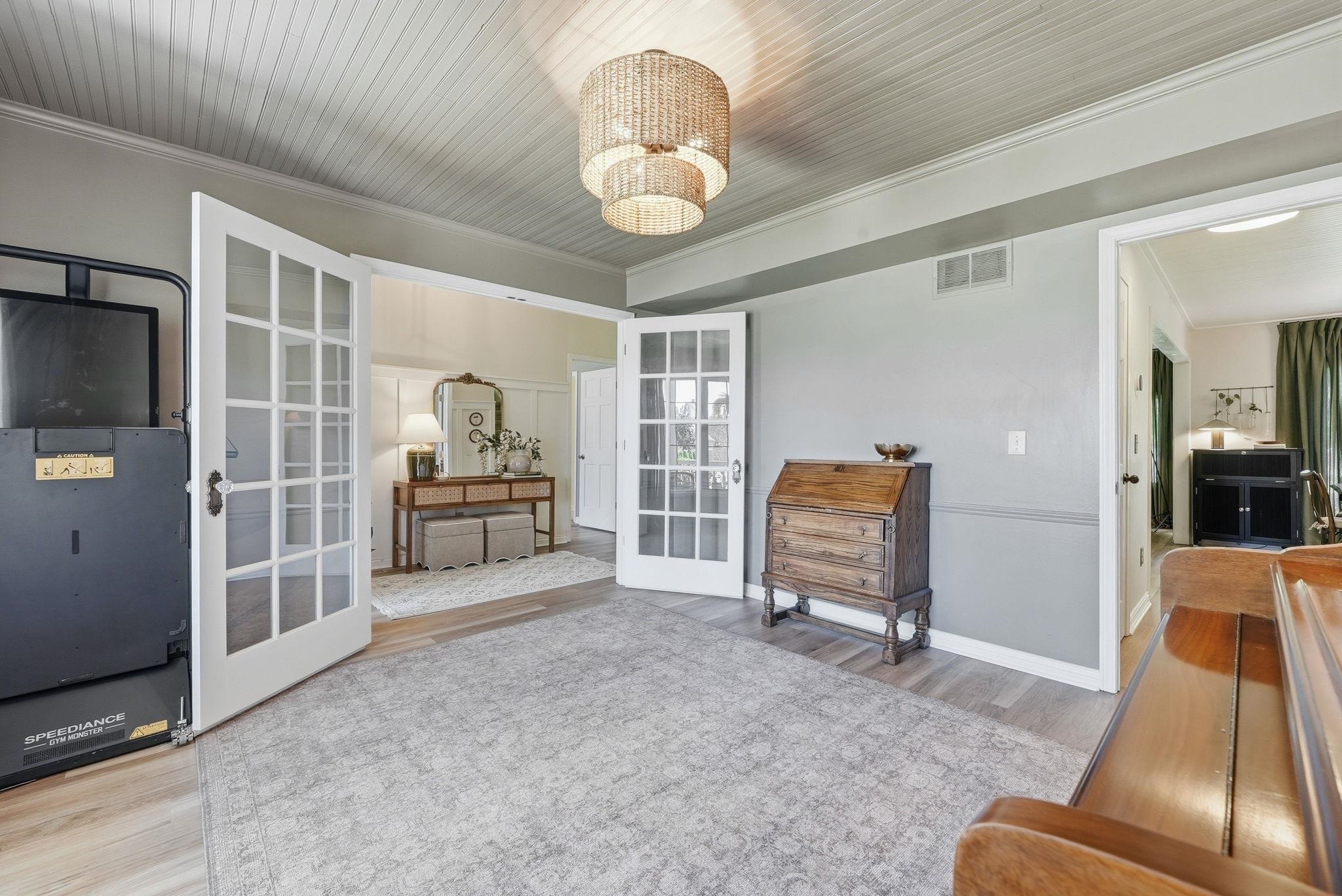 10412 Sun Hollow Place
