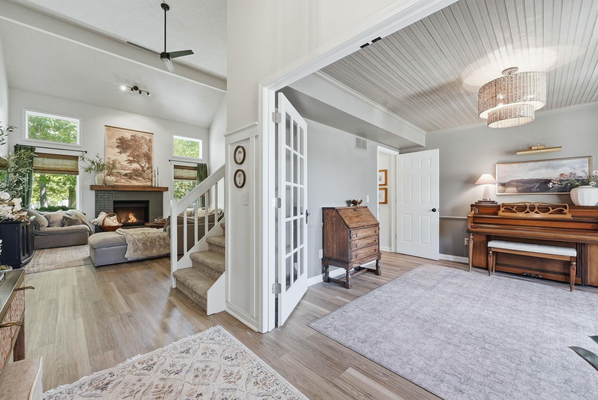 10412 Sun Hollow Place