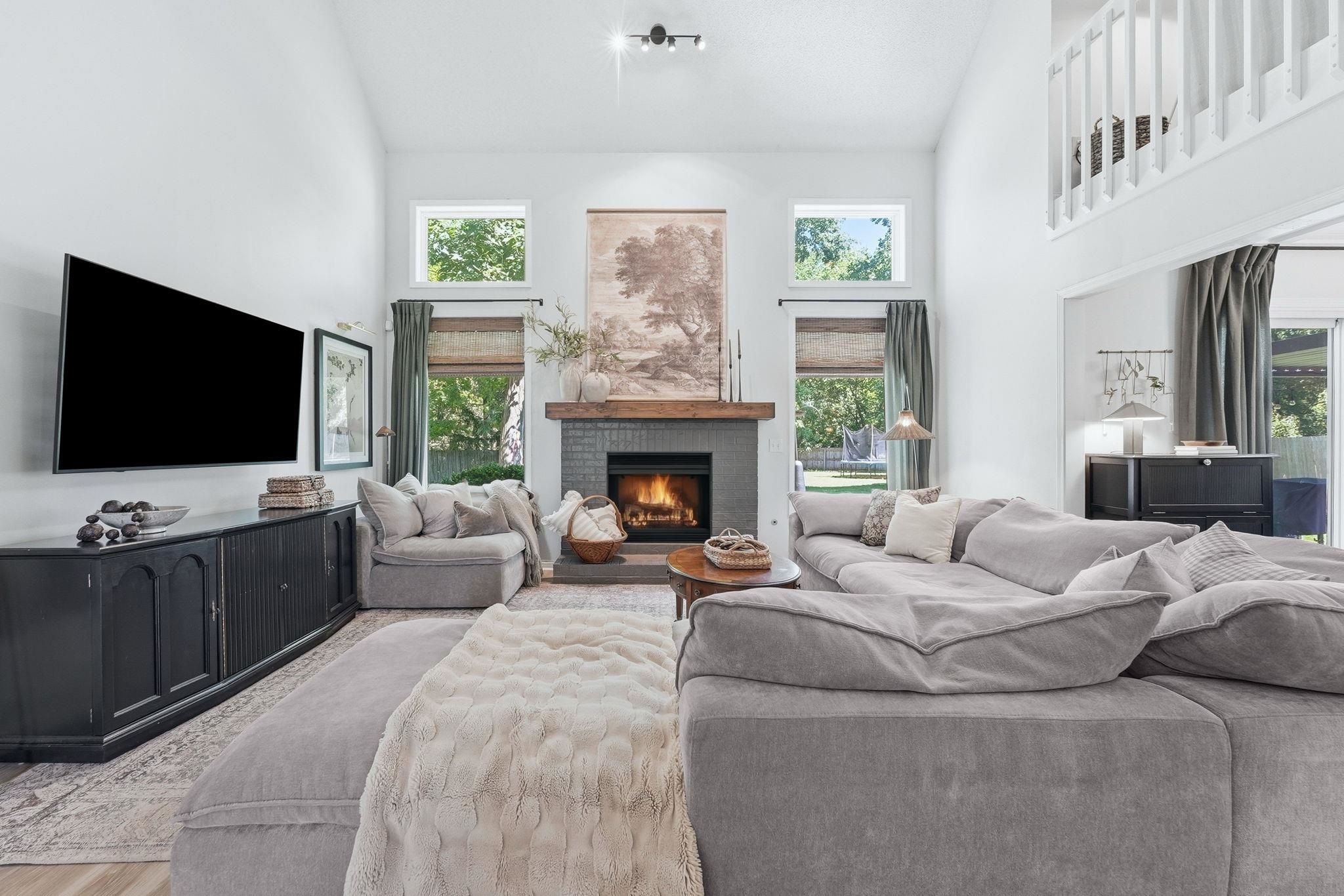 10412 Sun Hollow Place