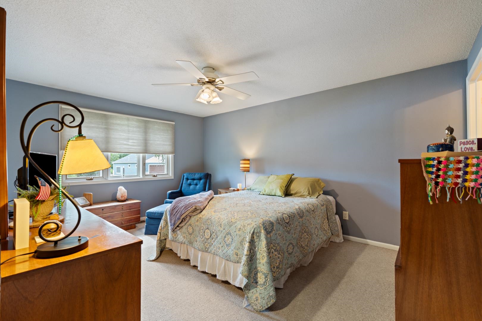 2127 Bluewater Drives