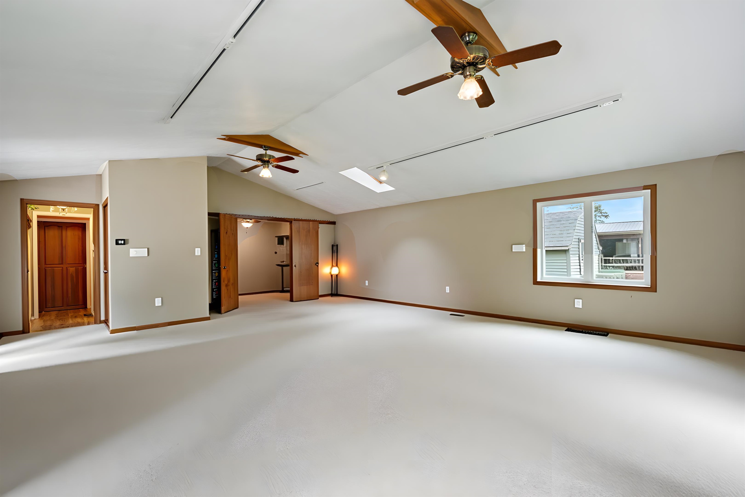 2127 Bluewater Drives