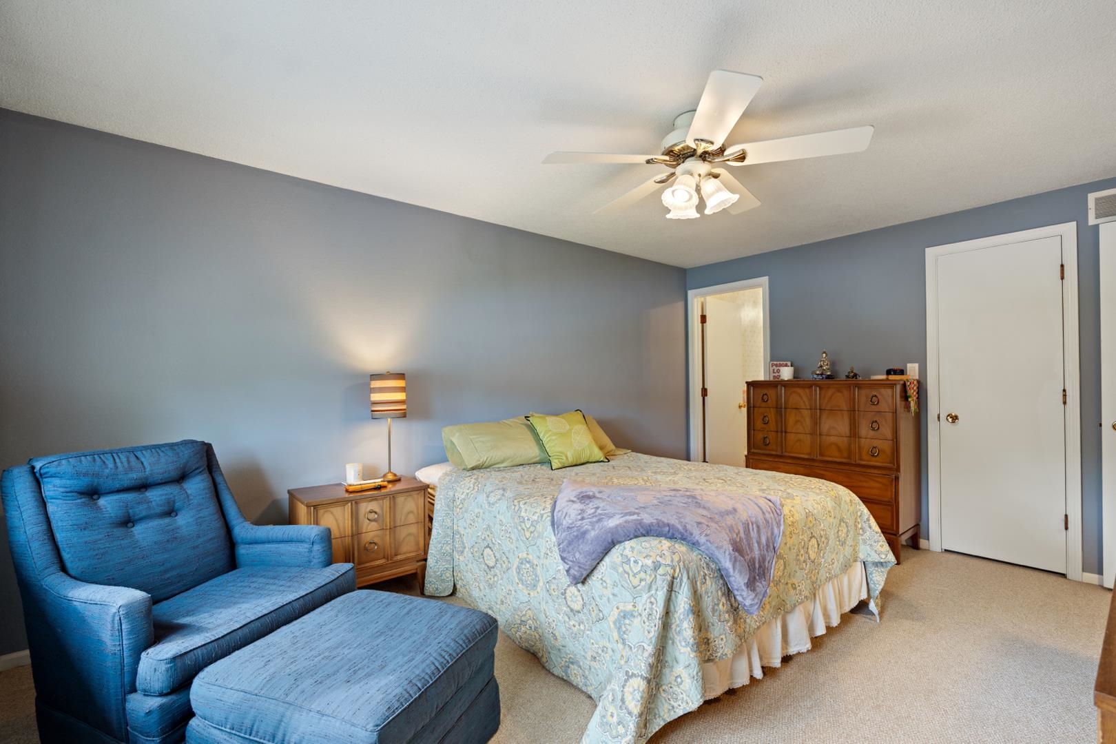 2127 Bluewater Drives