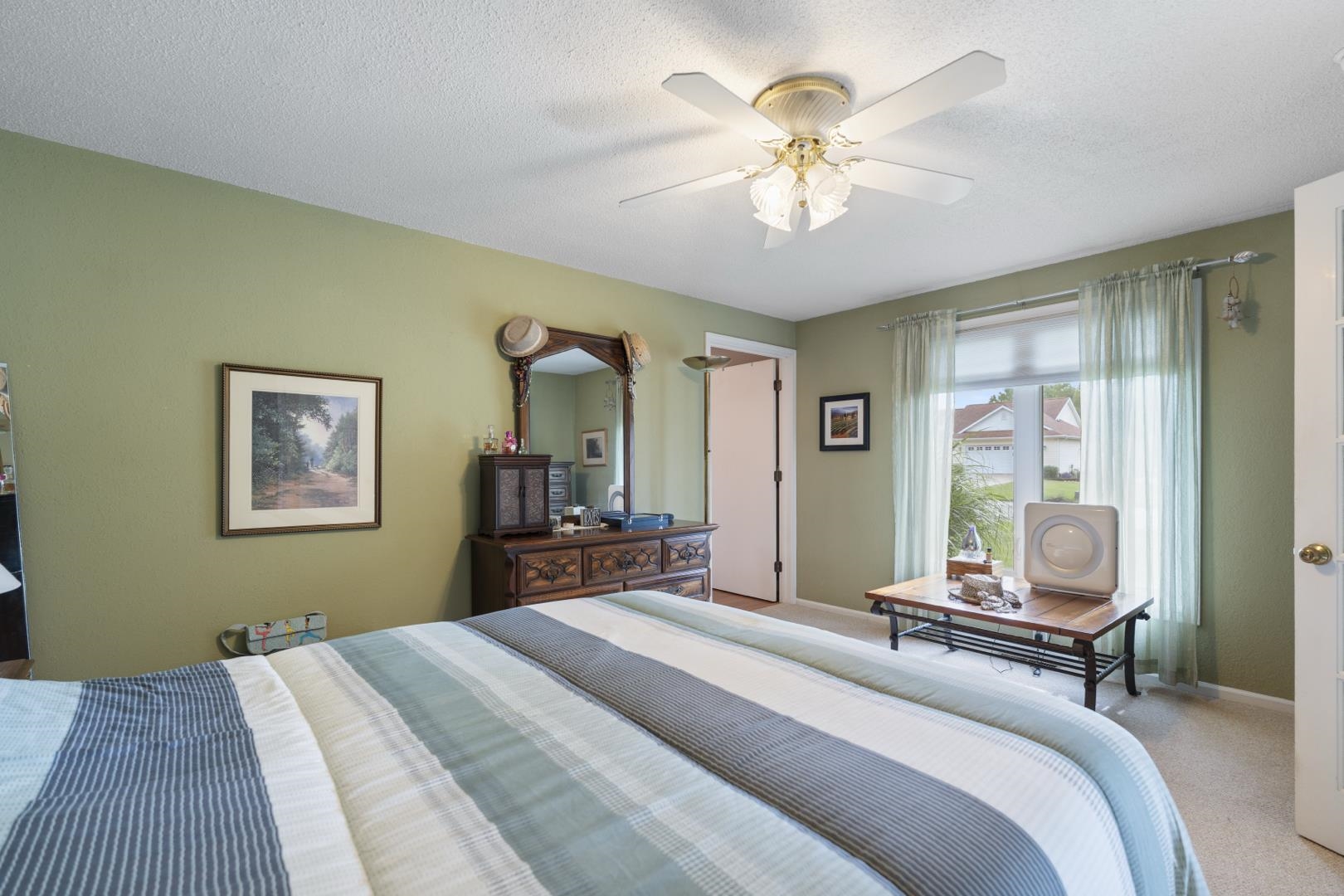 2127 Bluewater Drives