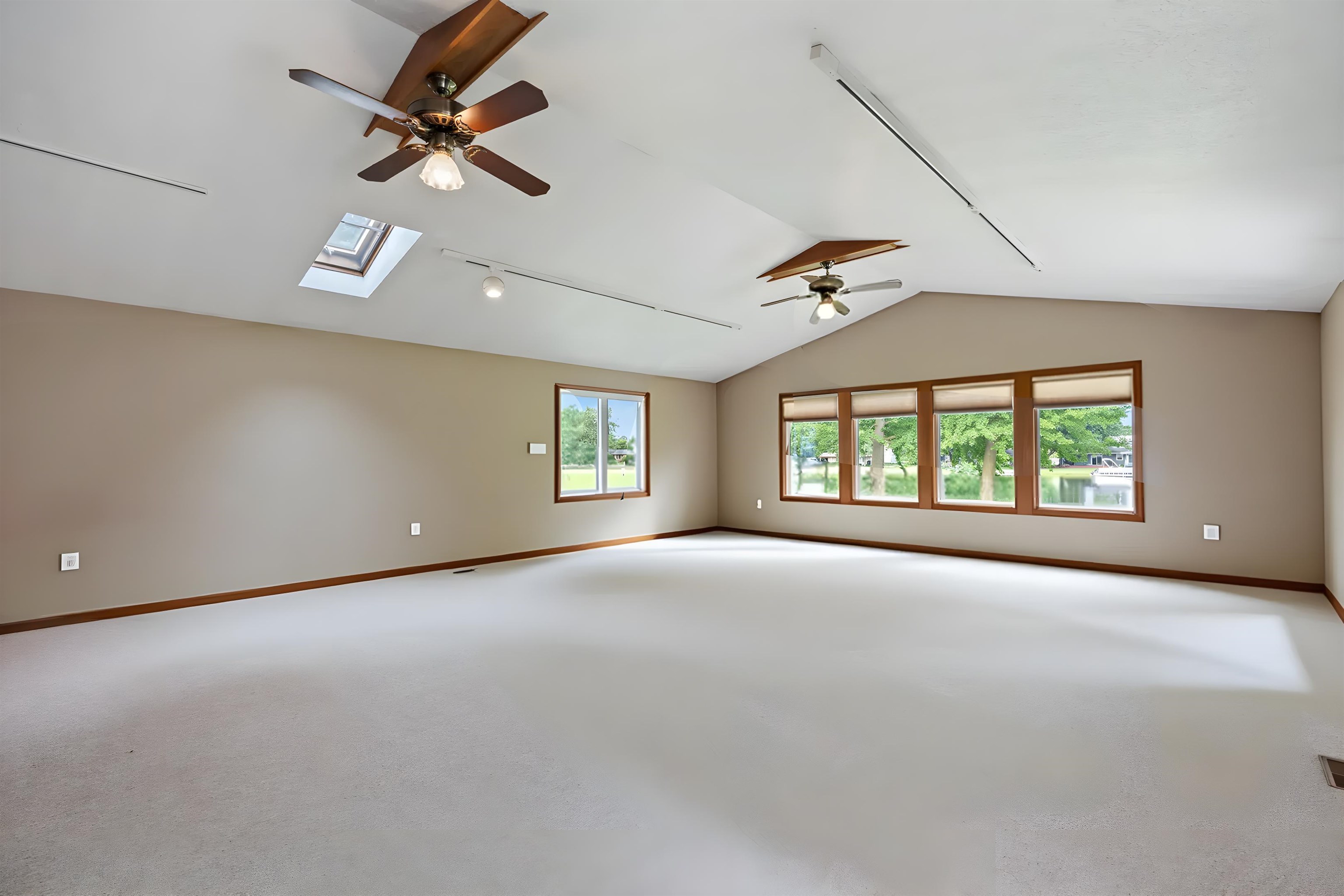 2127 Bluewater Drives