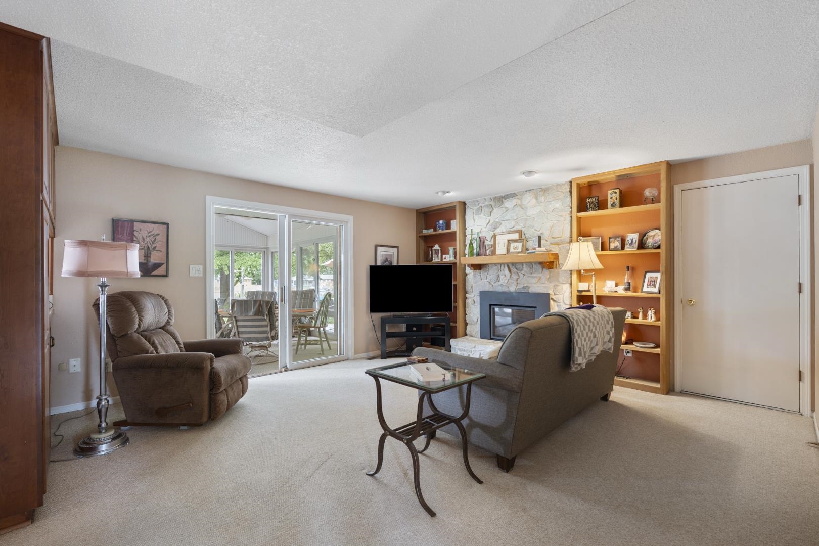 2127 Bluewater Drives