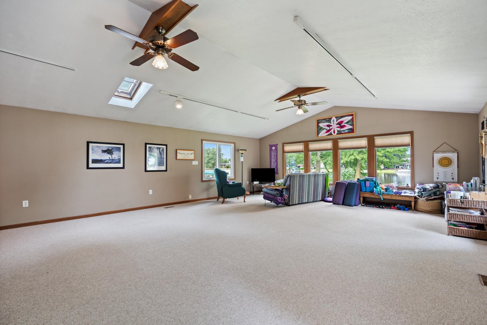 2127 Bluewater Drives