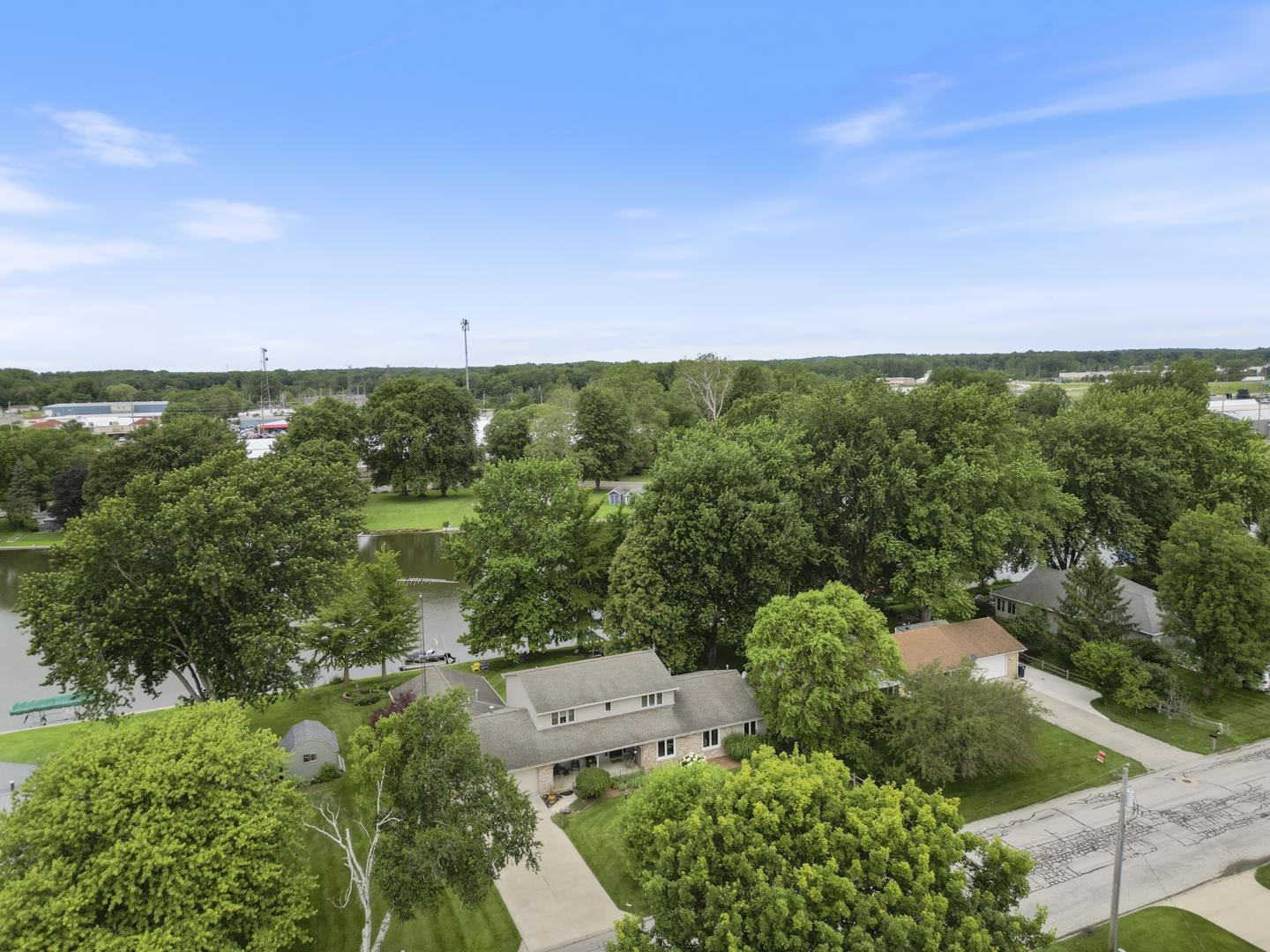 2127 Bluewater Drives