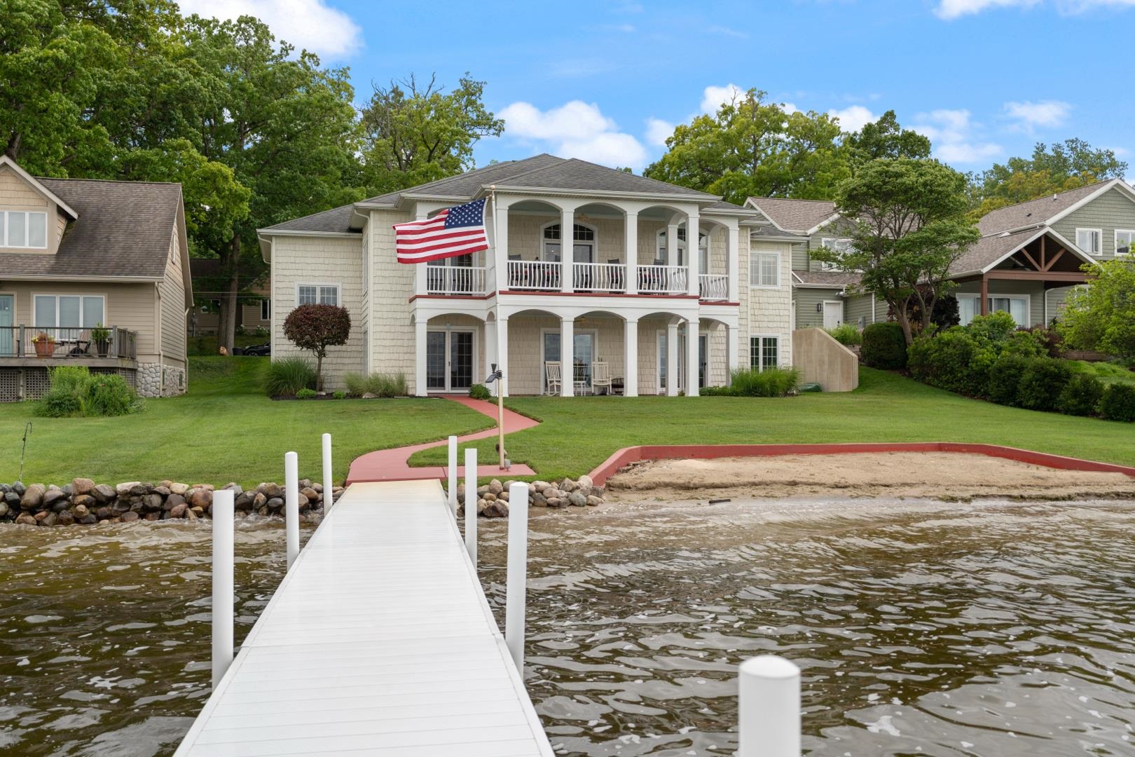 1332 Country Club Terrace
