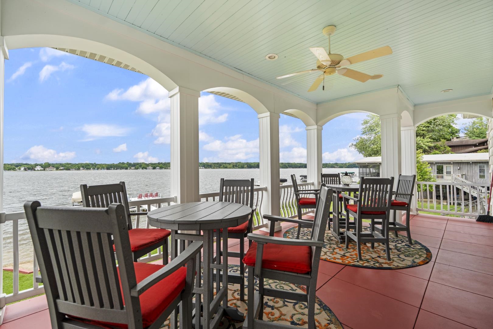 1332 Country Club Terrace