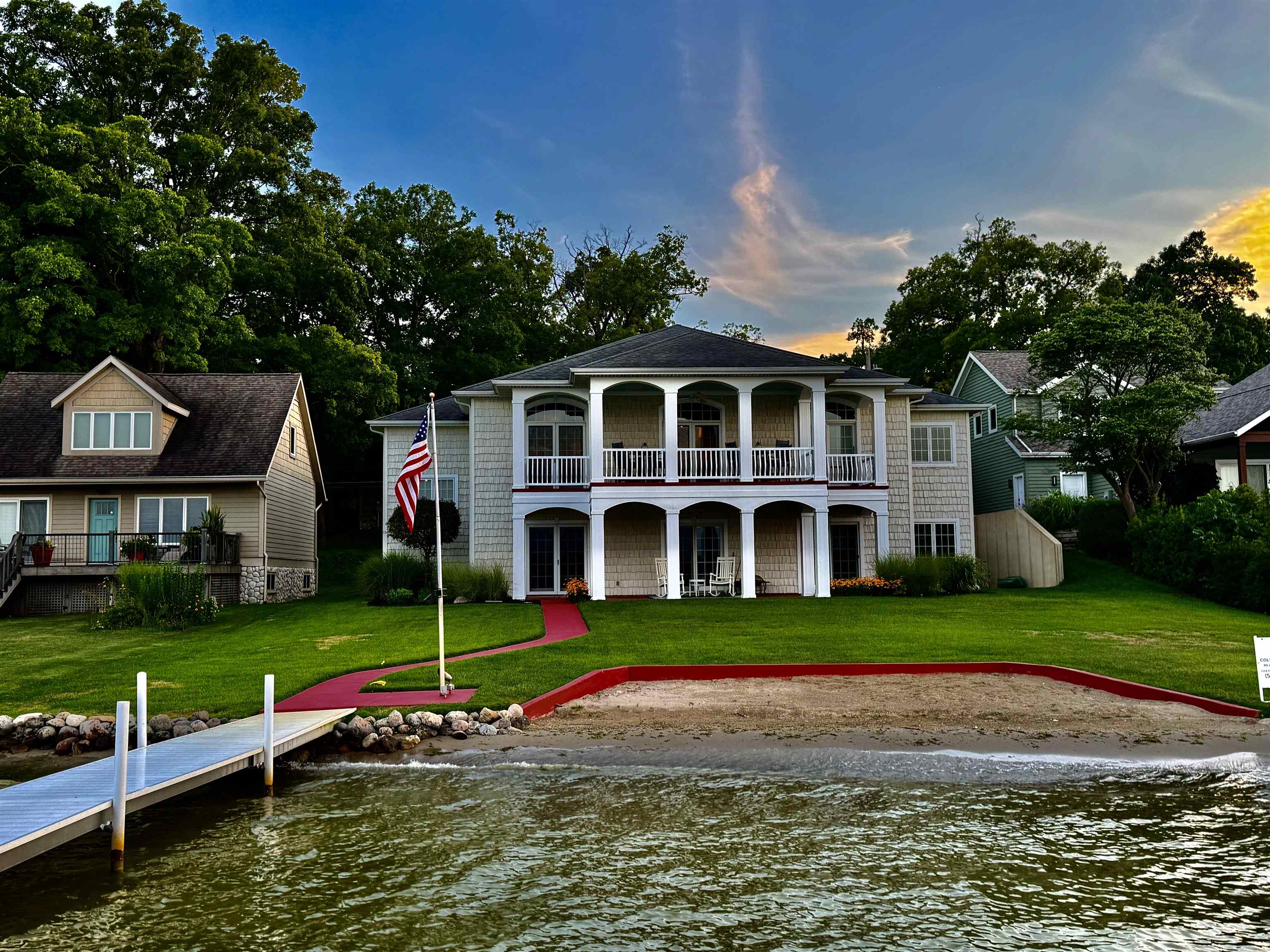 1332 Country Club Terrace