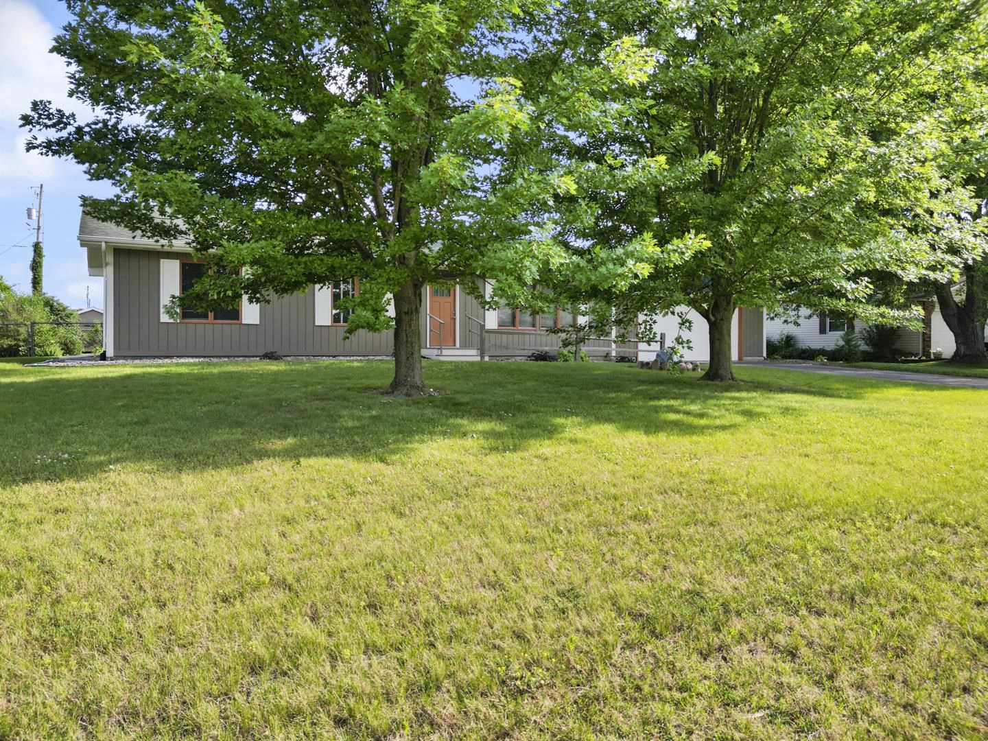806 Sharon Street