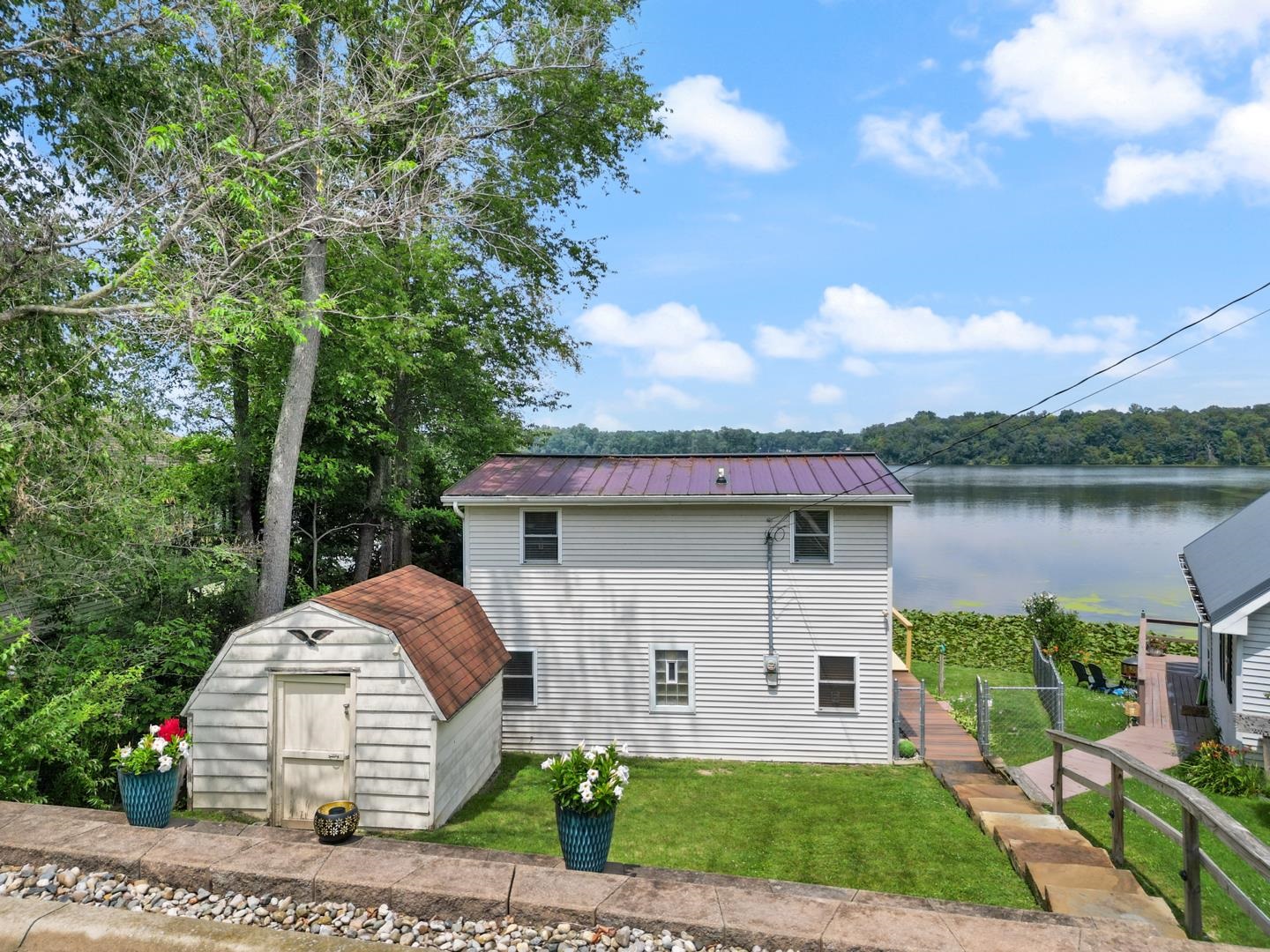 4298 S Lakeshore Drive