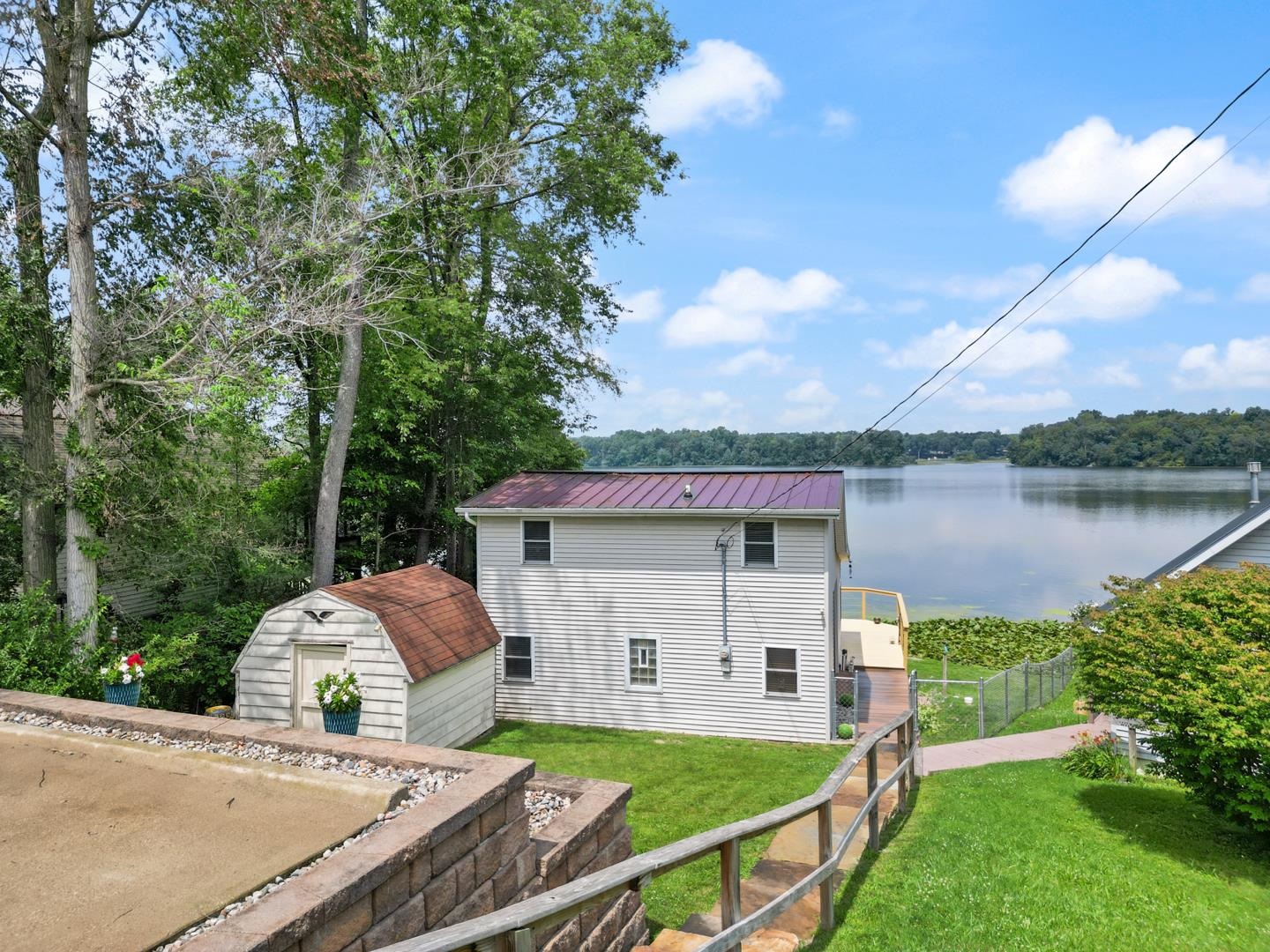 4298 S Lakeshore Drive