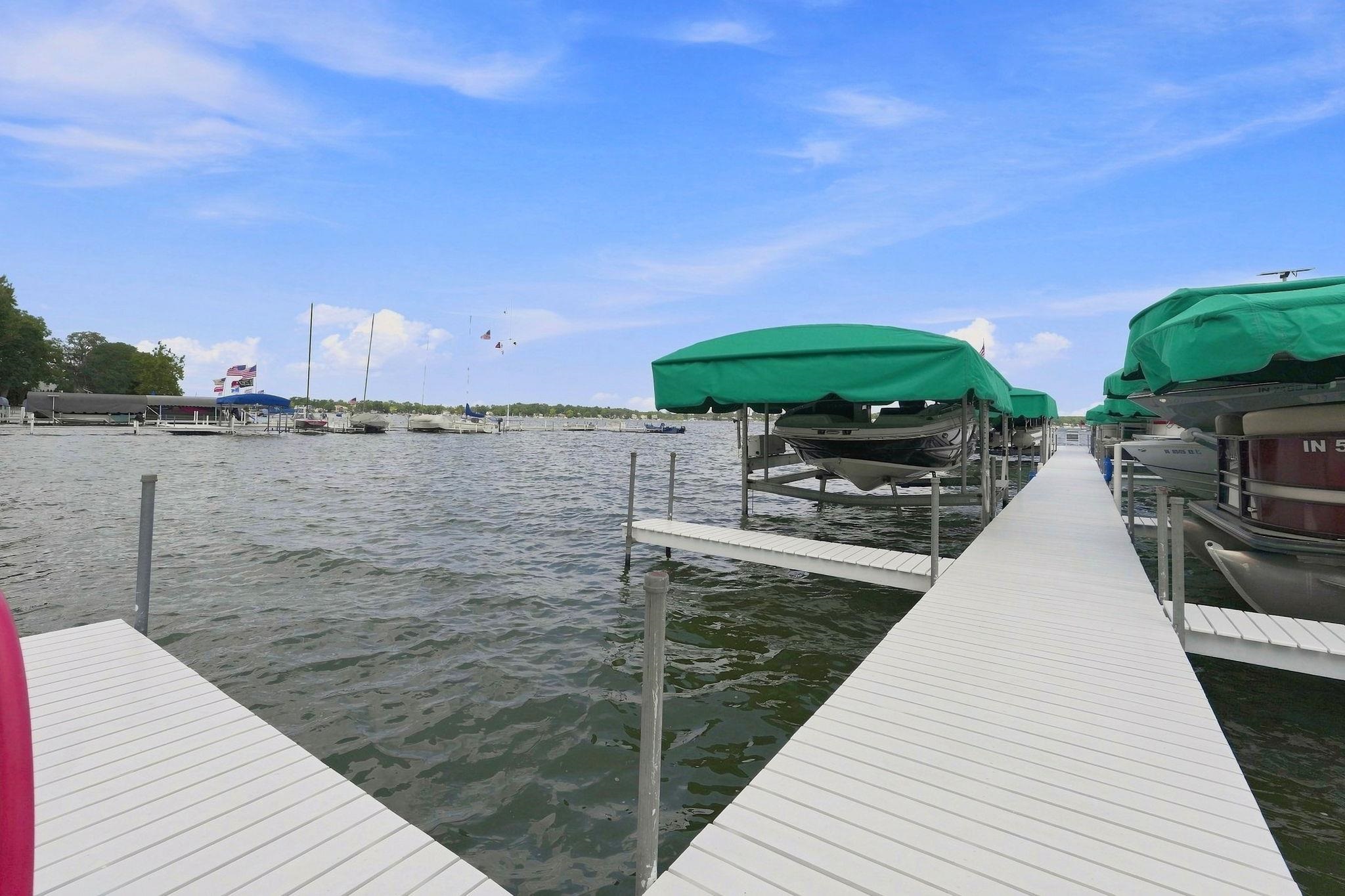 11520 N Lake View Trace Unit: 9