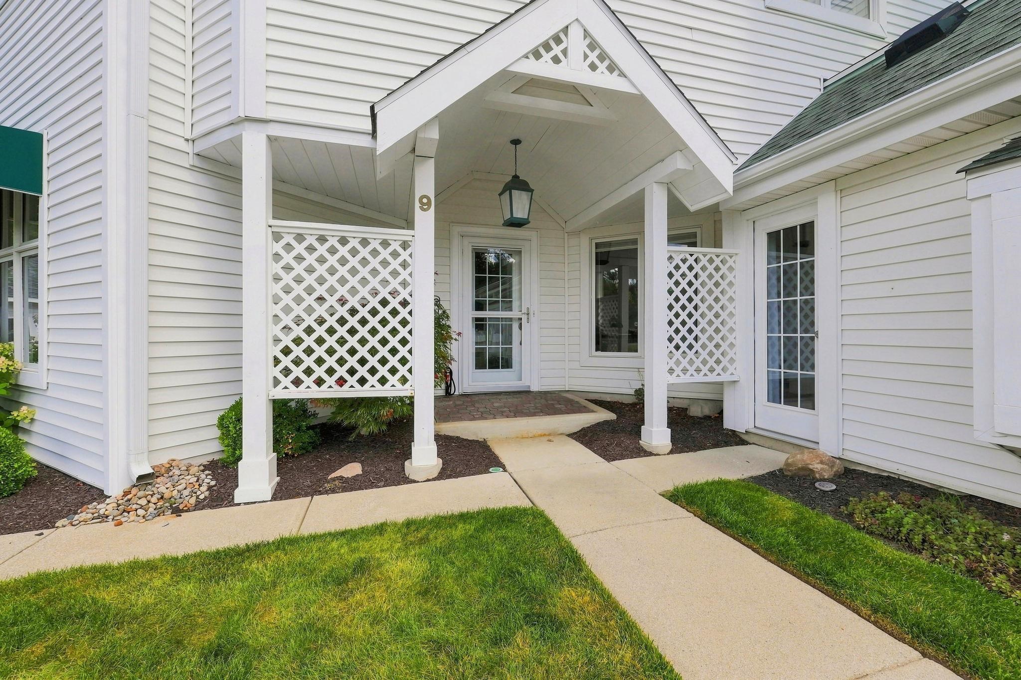 11520 N Lake View Trace Unit: 9