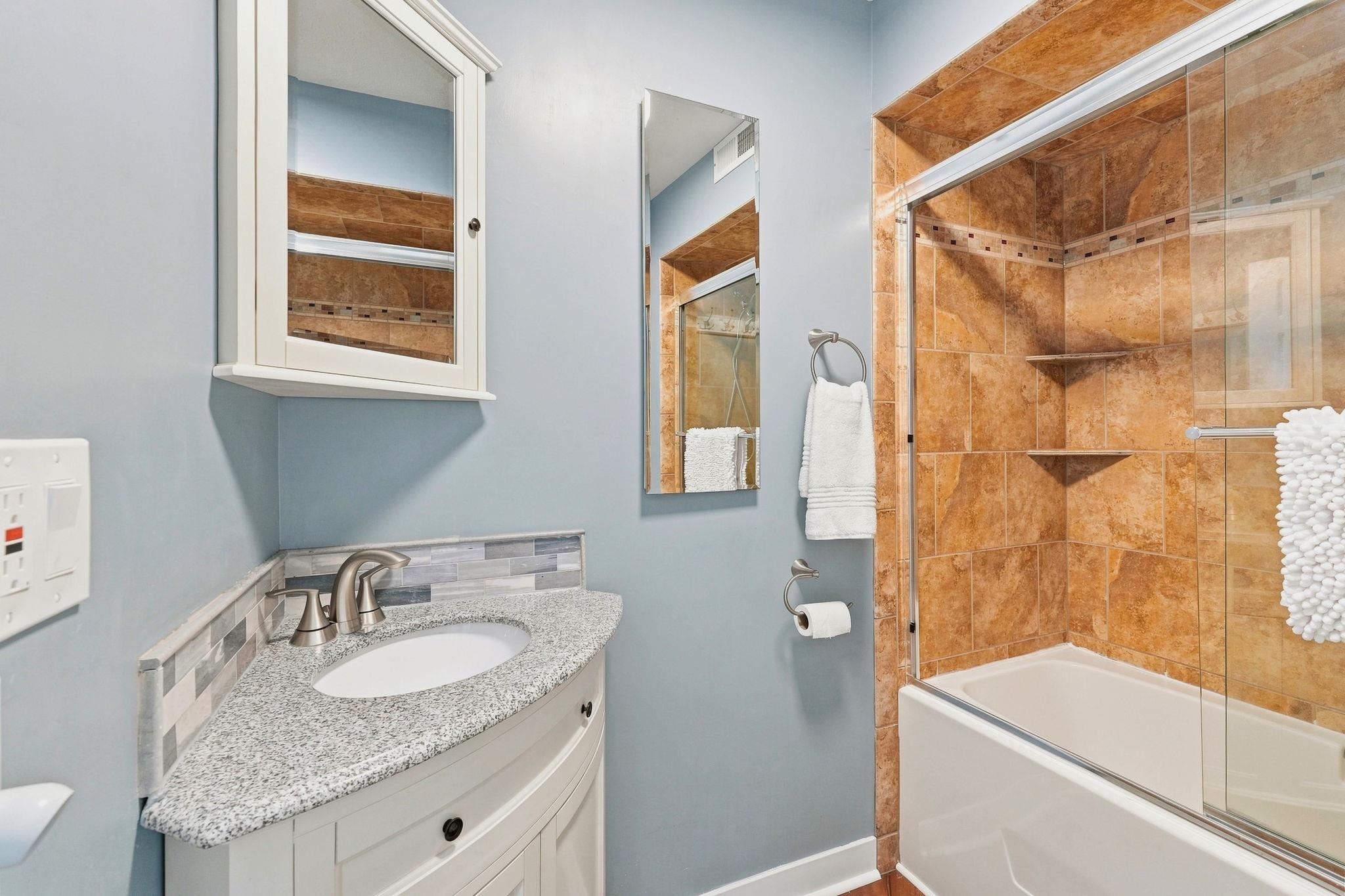 11520 N Lake View Trace Unit: 9