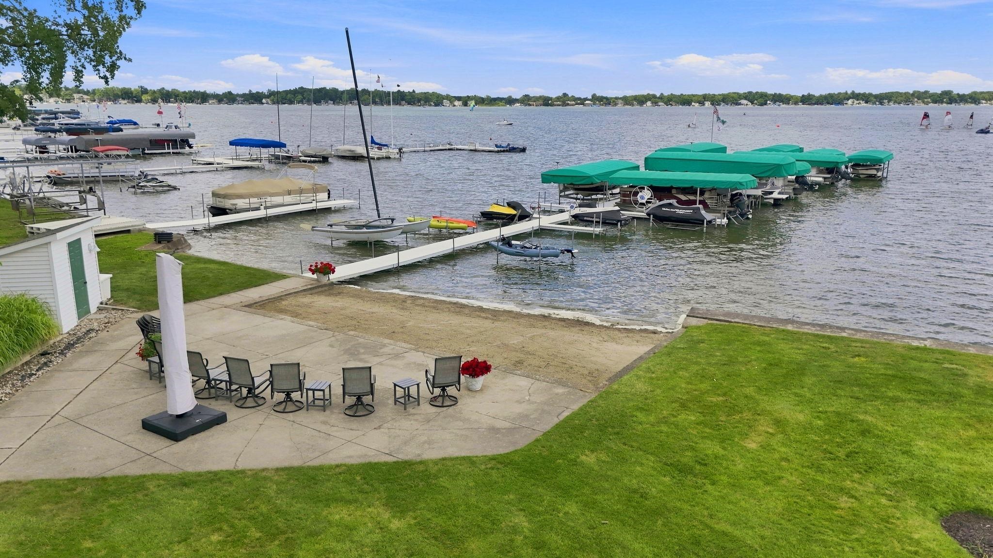 11520 N Lake View Trace Unit: 9