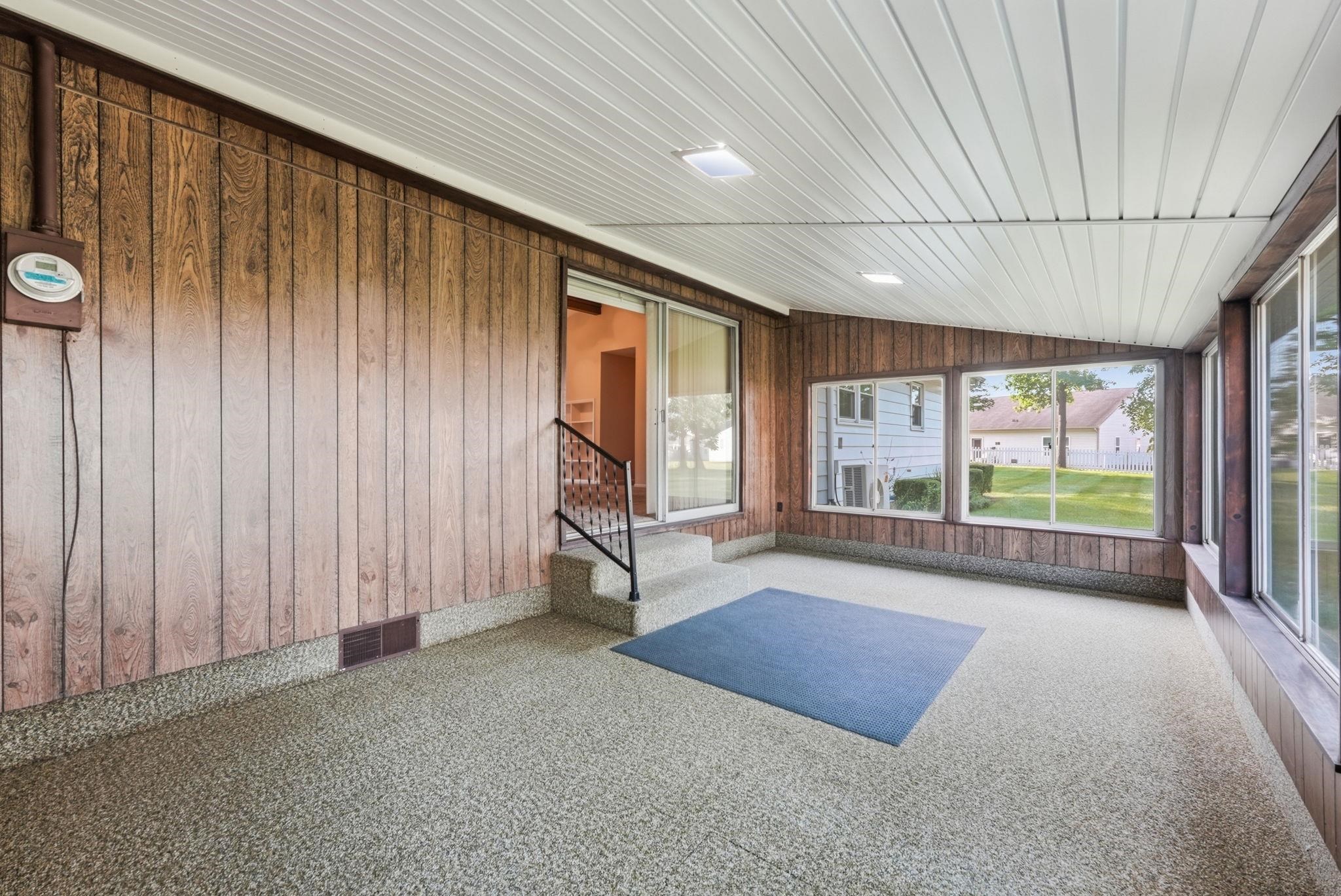 2311 Leesmoor Lane