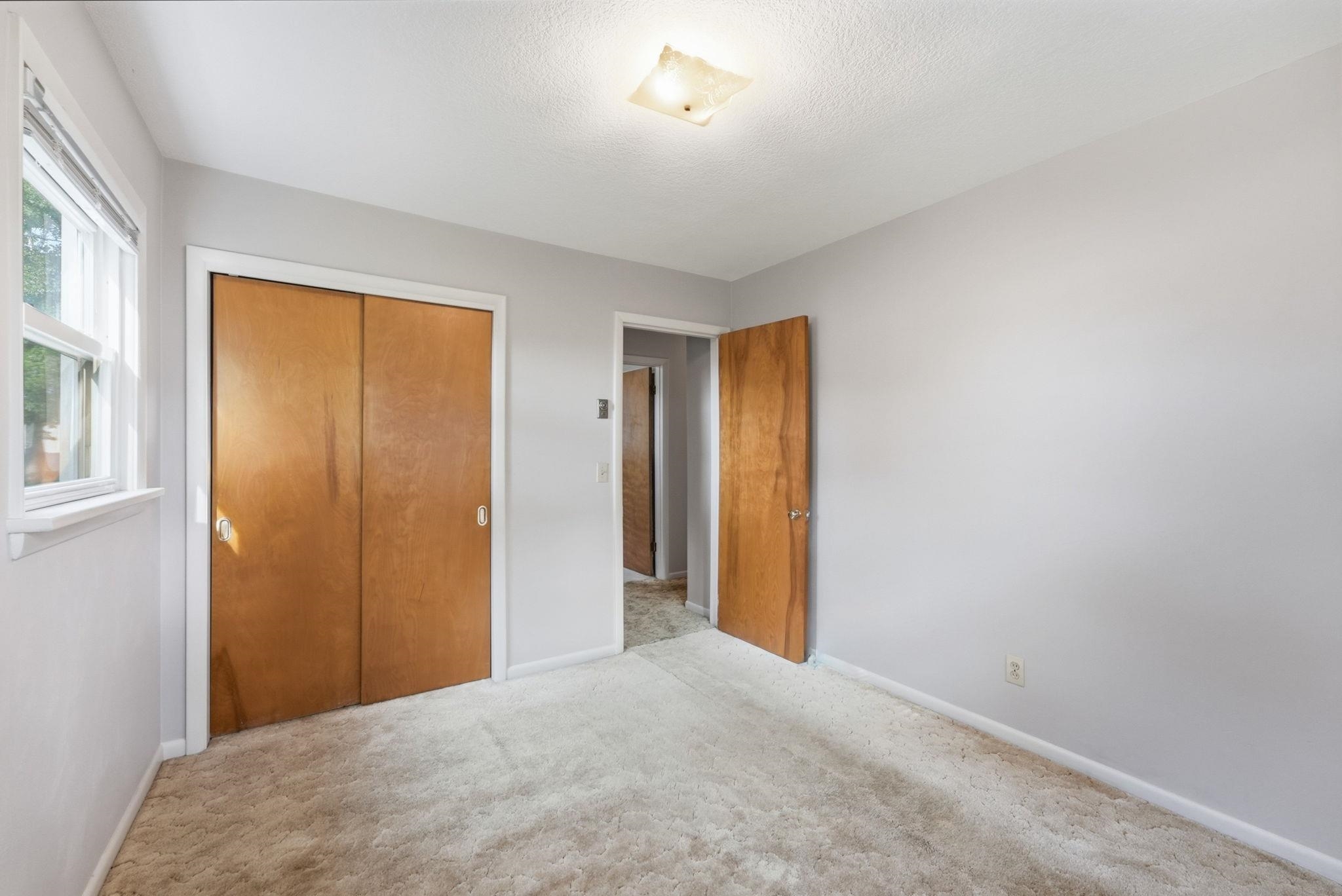 2311 Leesmoor Lane