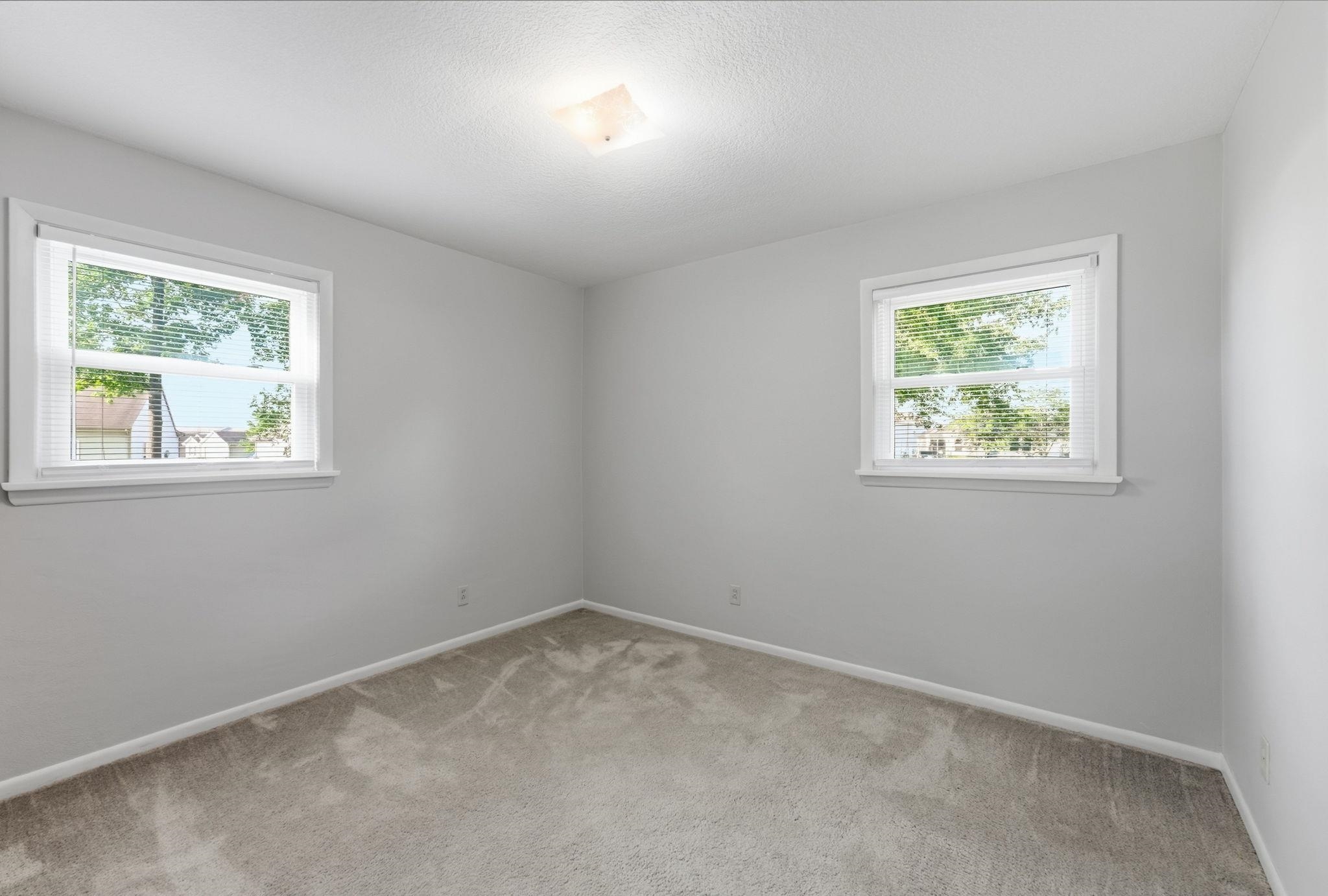 2311 Leesmoor Lane