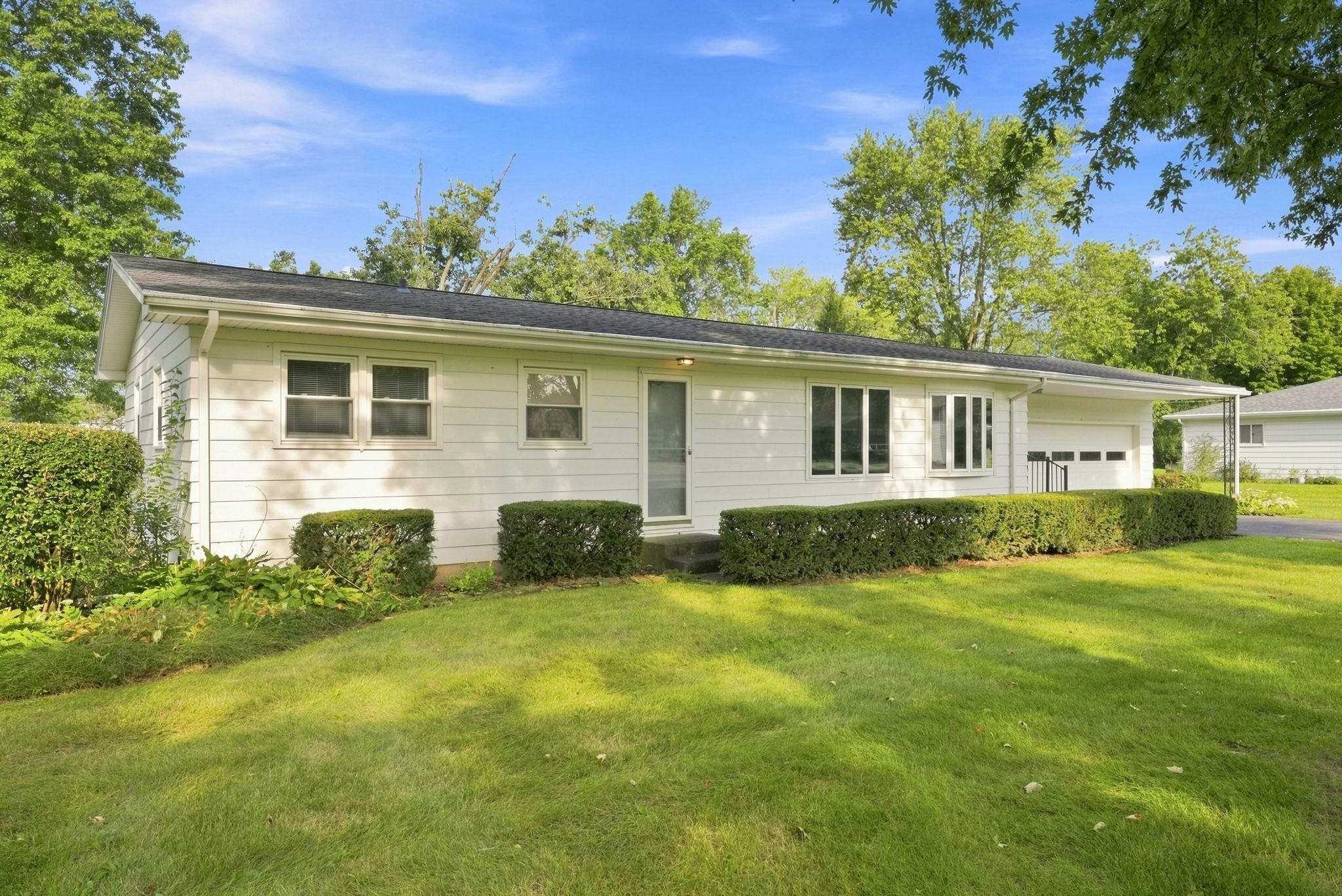 2311 Leesmoor Lane