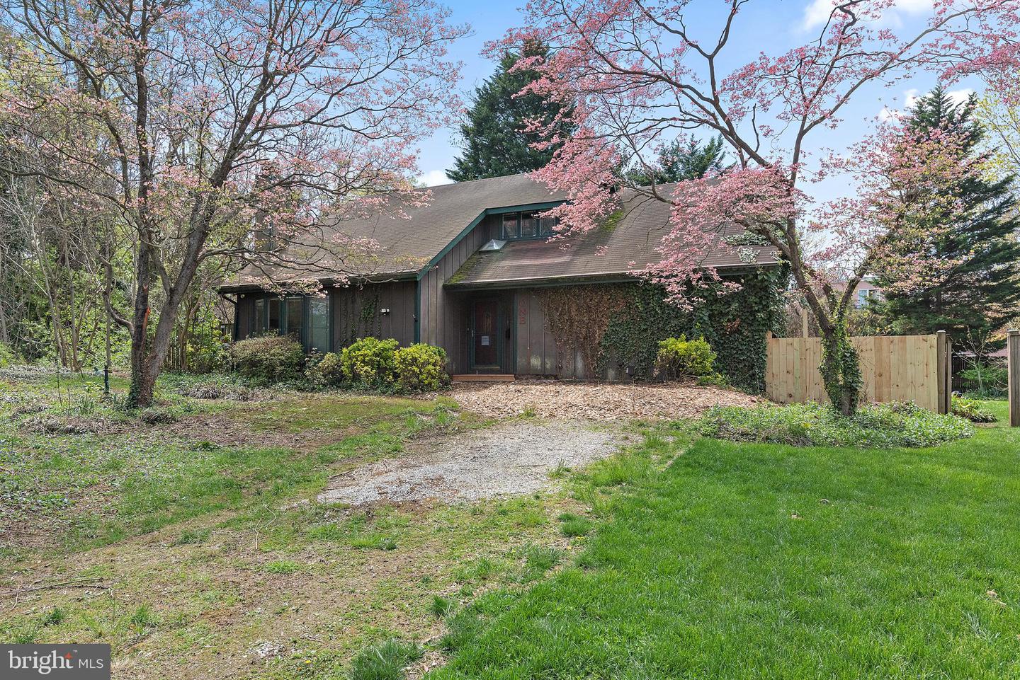 1 Tucker St