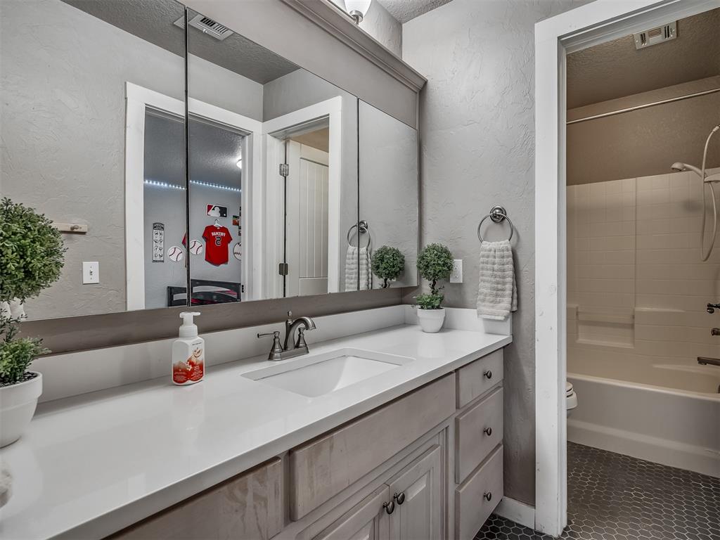 7007 Orchard Trail