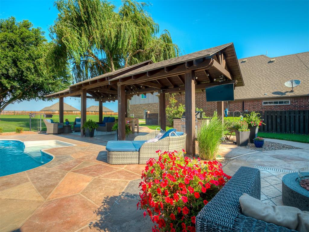 7007 Orchard Trail
