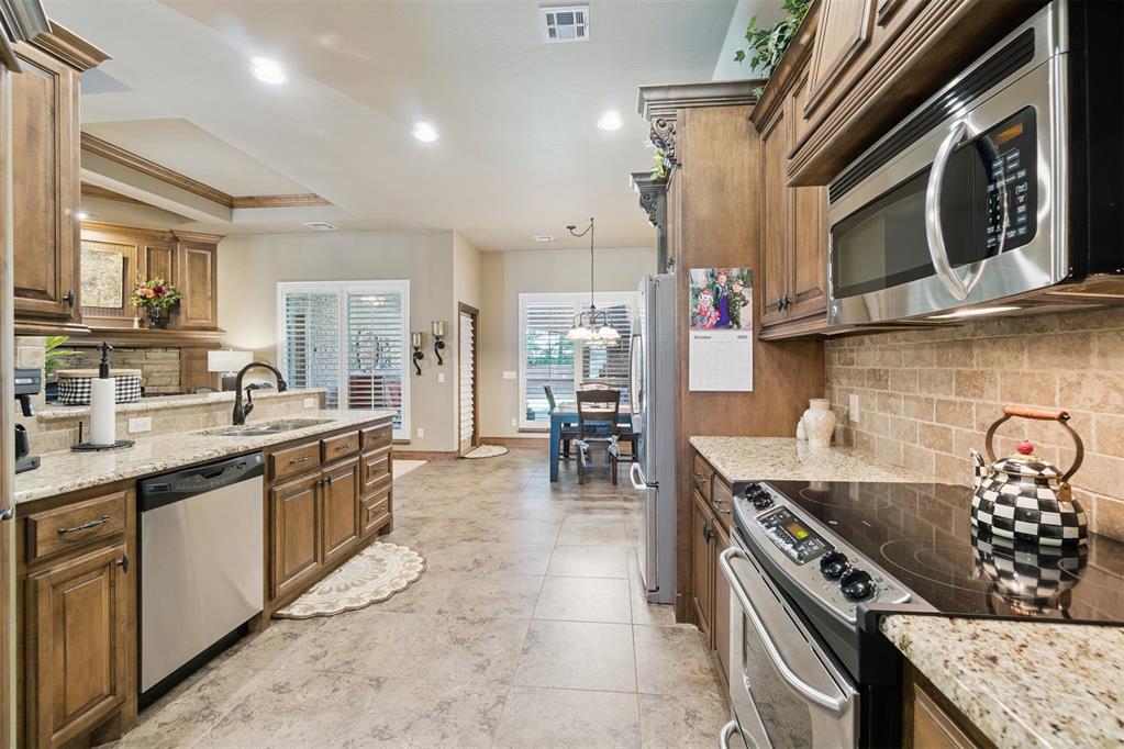 917 NW 194th Terrace