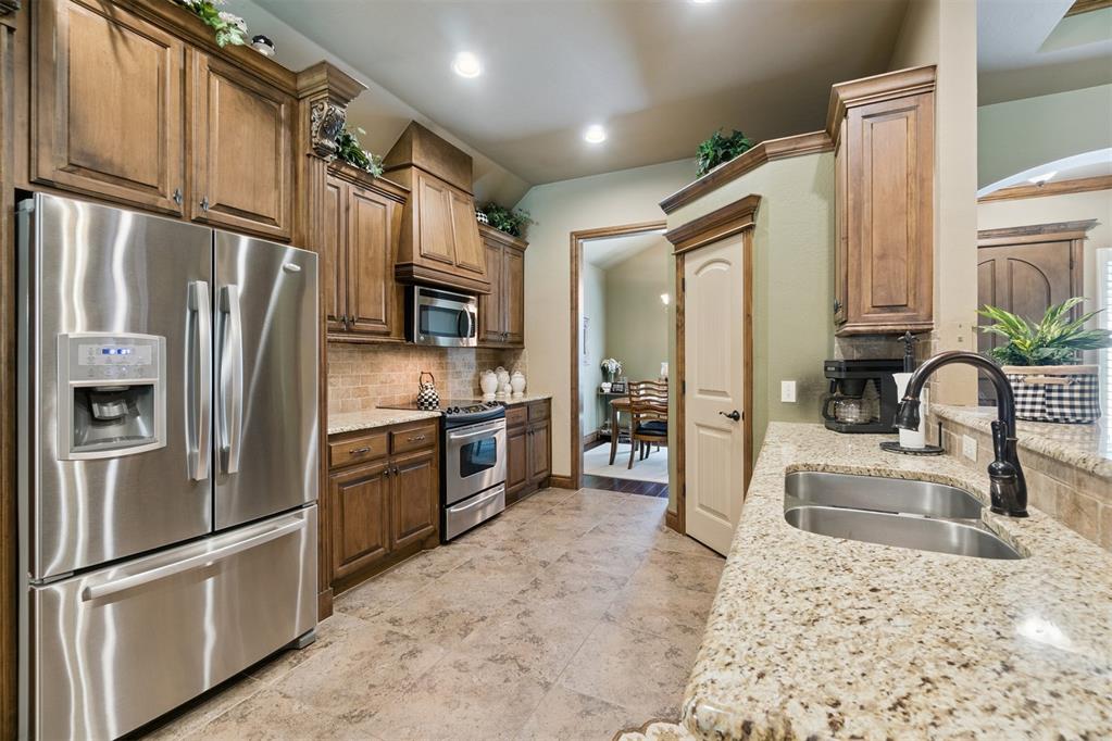 917 NW 194th Terrace